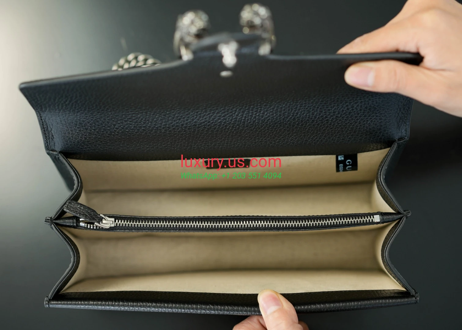 GUCCI Dionysus G400249 Black Diamond Buckle28cm 28x17x9 cm Black - Replica Bag high-quality replicas, exquisite design, perfect details. GUCCI Dionysus G400249 Black Diamond Buckle28cm 28x17x9 cm Black - Replica Bag high-quality replicas, exquisite design, perfect details.