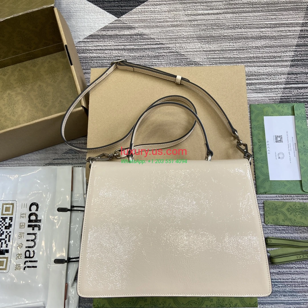 GUCCI Dionysus G797 White 29cm 29x20x10.5 cm White patent leather - Replica Bag high-quality replicas, exquisite design, perfect details. GUCCI Dionysus G797 White 29cm 29x20x10.5 cm White patent leather - Replica Bag high-quality replicas, exquisite design, perfect details.