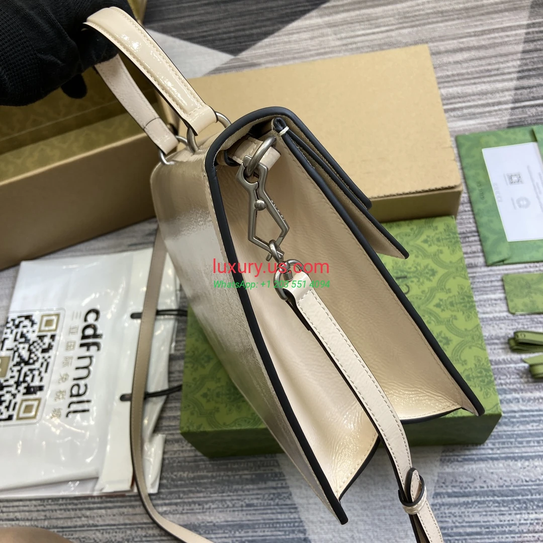 GUCCI Dionysus G797 White 29cm 29x20x10.5 cm White patent leather - Replica Bag high-quality replicas, exquisite design, perfect details. GUCCI Dionysus G797 White 29cm 29x20x10.5 cm White patent leather - Replica Bag high-quality replicas, exquisite design, perfect details.