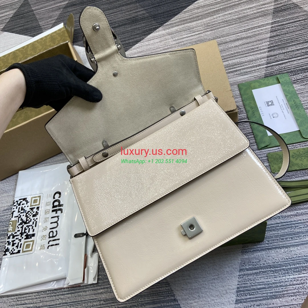GUCCI Dionysus G797 White 29cm 29x20x10.5 cm White patent leather - Replica Bag high-quality replicas, exquisite design, perfect details. GUCCI Dionysus G797 White 29cm 29x20x10.5 cm White patent leather - Replica Bag high-quality replicas, exquisite design, perfect details.