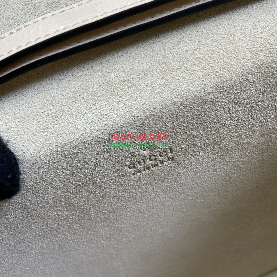 GUCCI Dionysus G797 White 29cm 29x20x10.5 cm White patent leather - Replica Bag high-quality replicas, exquisite design, perfect details. GUCCI Dionysus G797 White 29cm 29x20x10.5 cm White patent leather - Replica Bag high-quality replicas, exquisite design, perfect details.