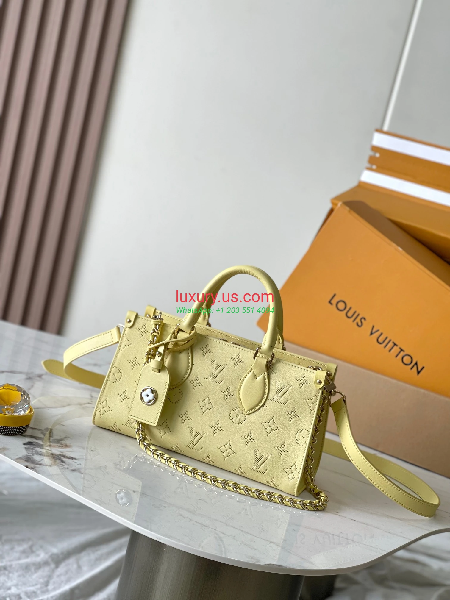 LOUISVUITTON OnTheGo M11273 25x13x10 cm Yellow - Replica Bag high-quality replicas, exquisite design, perfect details. LOUISVUITTON OnTheGo M11273 25x13x10 cm Yellow - Replica Bag high-quality replicas, exquisite design, perfect details.