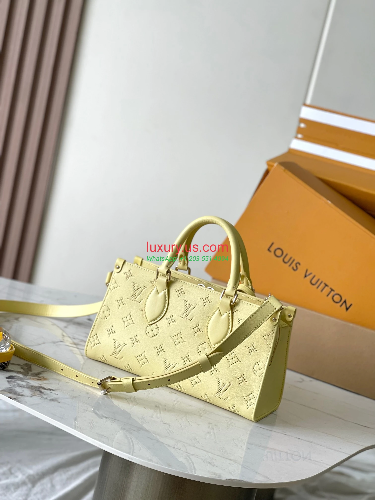 LOUISVUITTON OnTheGo M11273 25x13x10 cm Yellow - Replica Bag high-quality replicas, exquisite design, perfect details. LOUISVUITTON OnTheGo M11273 25x13x10 cm Yellow - Replica Bag high-quality replicas, exquisite design, perfect details.