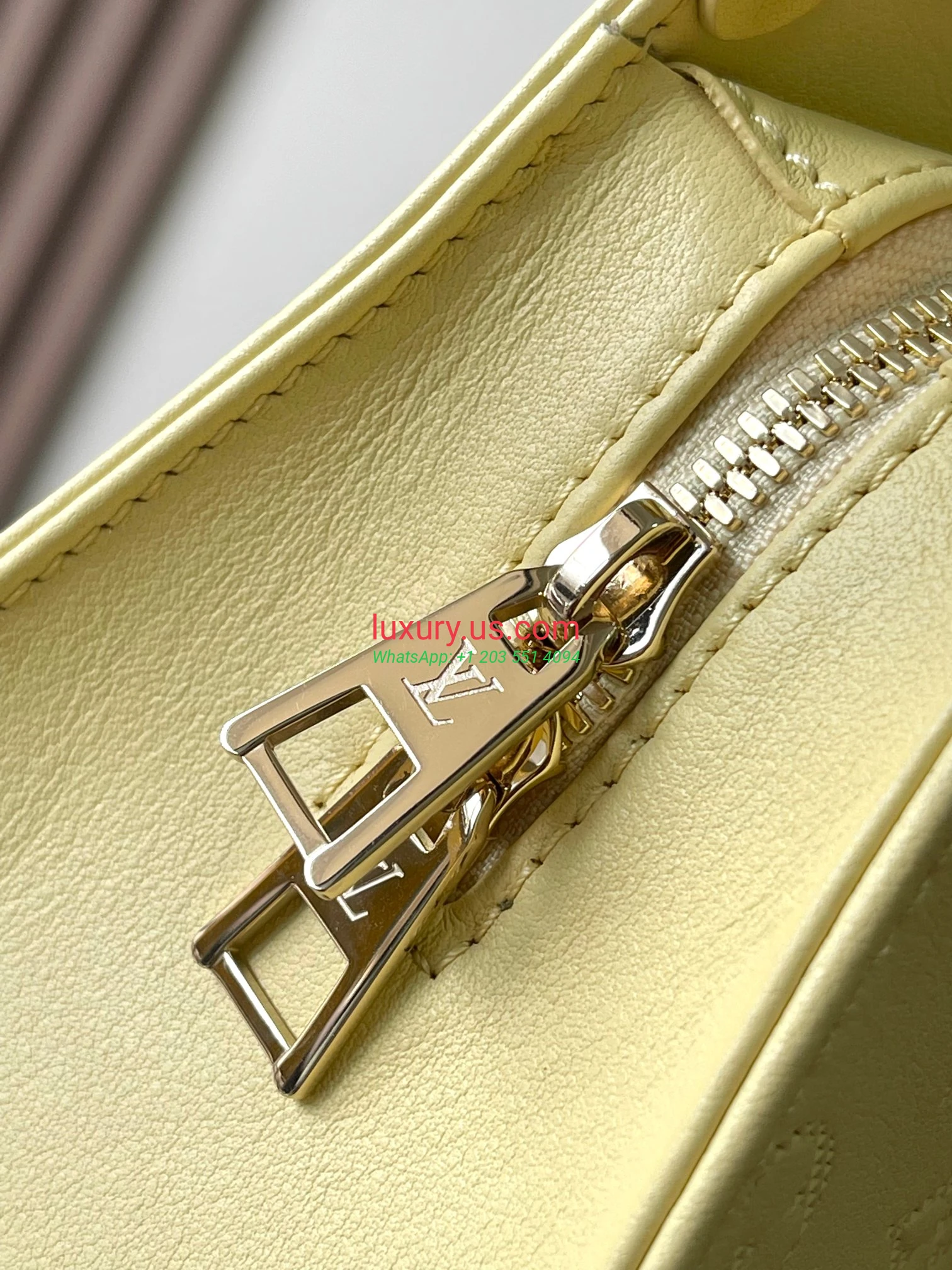 LOUISVUITTON OnTheGo M11273 25x13x10 cm Yellow - Replica Bag high-quality replicas, exquisite design, perfect details. LOUISVUITTON OnTheGo M11273 25x13x10 cm Yellow - Replica Bag high-quality replicas, exquisite design, perfect details.