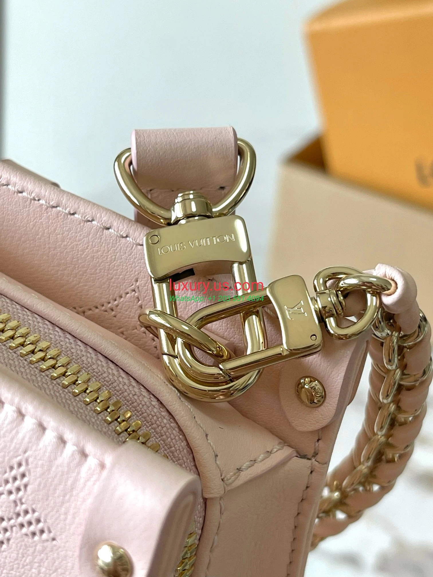 LOUISVUITTON OnTheGo M11274 Pink 25x13x10 cm Pink - Replica Bag high-quality replicas, exquisite design, perfect details. LOUISVUITTON OnTheGo M11274 Pink 25x13x10 cm Pink - Replica Bag high-quality replicas, exquisite design, perfect details.