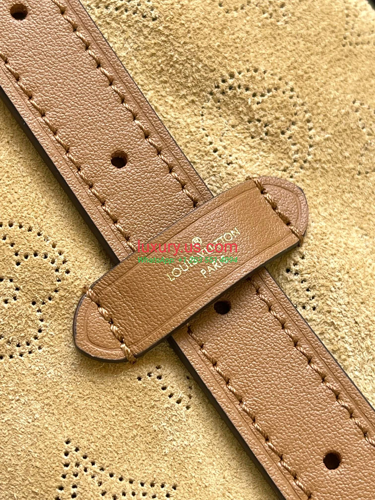 LOUISVUITTON CarryAll M11843 24x12x29 cm Almond - Replica Bag high-quality replicas, exquisite design, perfect details. LOUISVUITTON CarryAll M11843 24x12x29 cm Almond - Replica Bag high-quality replicas, exquisite design, perfect details.