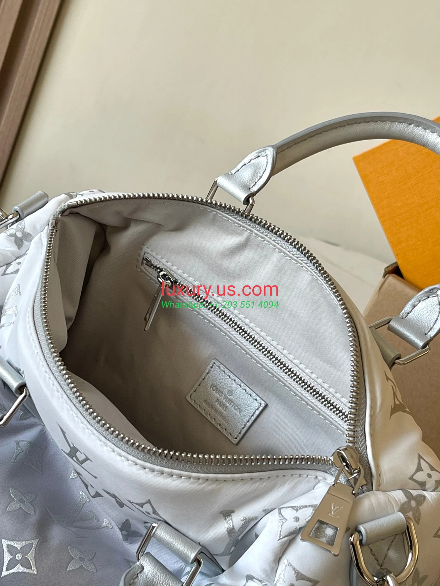 LOUISVUITTON Speedy M11848 25x19x15 cm - Replica Bag high-quality replicas, exquisite design, perfect details. LOUISVUITTON Speedy M11848 25x19x15 cm - Replica Bag high-quality replicas, exquisite design, perfect details.