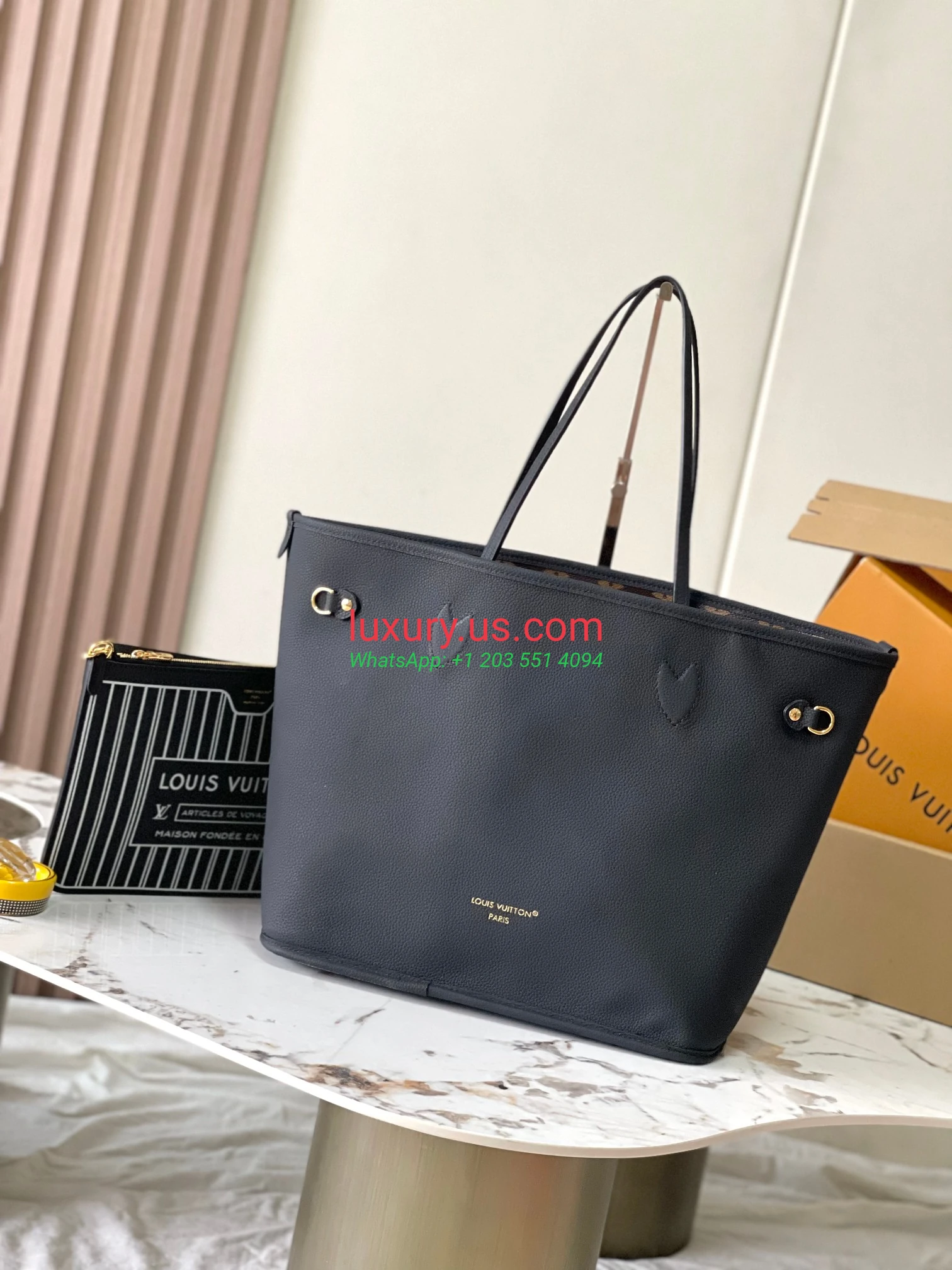 LOUISVUITTON Neverfull M11946 31x28x14 cm black - Replica Bag high-quality replicas, exquisite design, perfect details. LOUISVUITTON Neverfull M11946 31x28x14 cm black - Replica Bag high-quality replicas, exquisite design, perfect details.