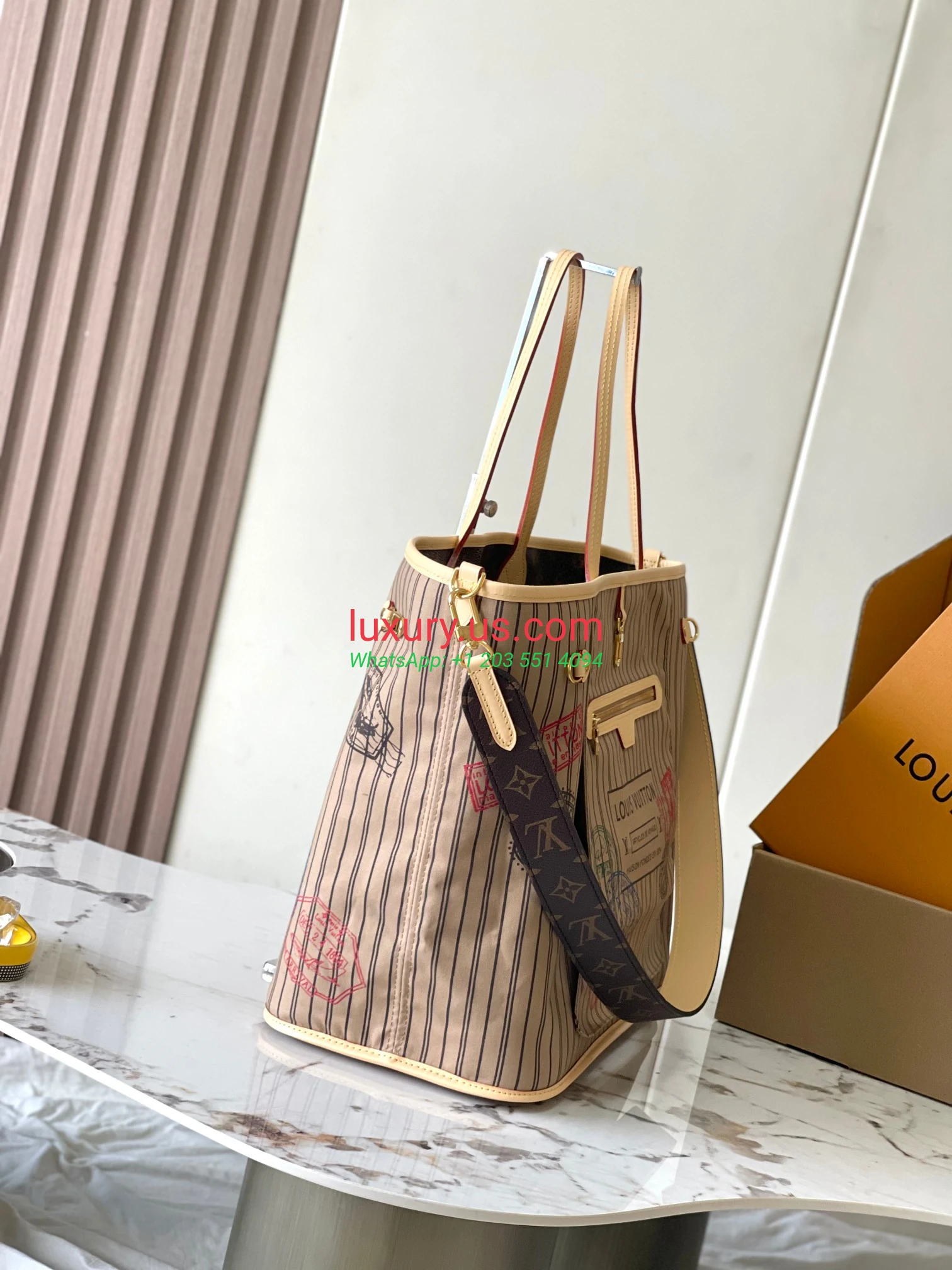 LOUISVUITTON Neverfull M11948 39x32x19 cm - Replica Bag high-quality replicas, exquisite design, perfect details. LOUISVUITTON Neverfull M11948 39x32x19 cm - Replica Bag high-quality replicas, exquisite design, perfect details.