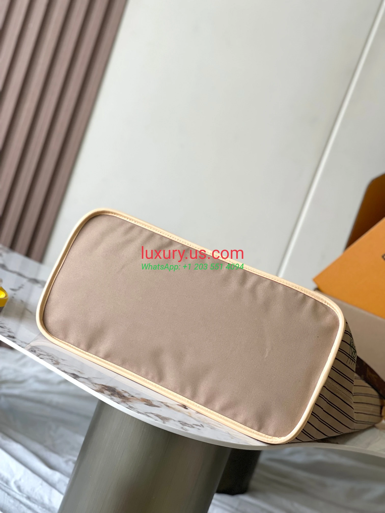 LOUISVUITTON Neverfull M11948 39x32x19 cm - Replica Bag high-quality replicas, exquisite design, perfect details. LOUISVUITTON Neverfull M11948 39x32x19 cm - Replica Bag high-quality replicas, exquisite design, perfect details.