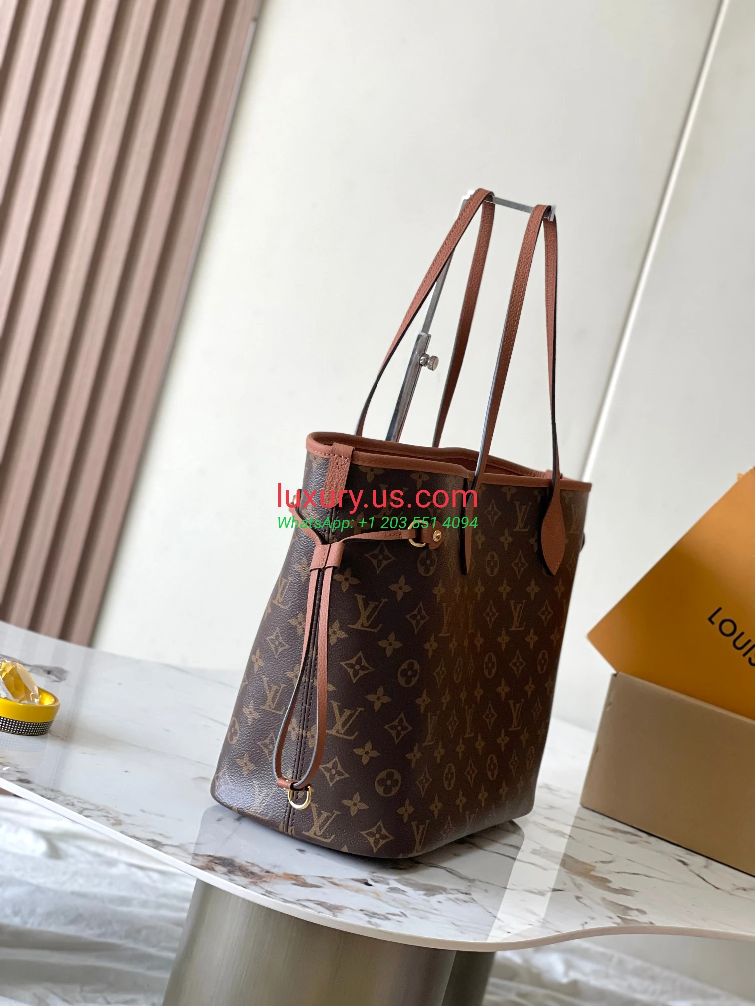 LOUISVUITTON Neverfull M12061 31x28x14 cm Brown - Replica Bag high-quality replicas, exquisite design, perfect details. LOUISVUITTON Neverfull M12061 31x28x14 cm Brown - Replica Bag high-quality replicas, exquisite design, perfect details.