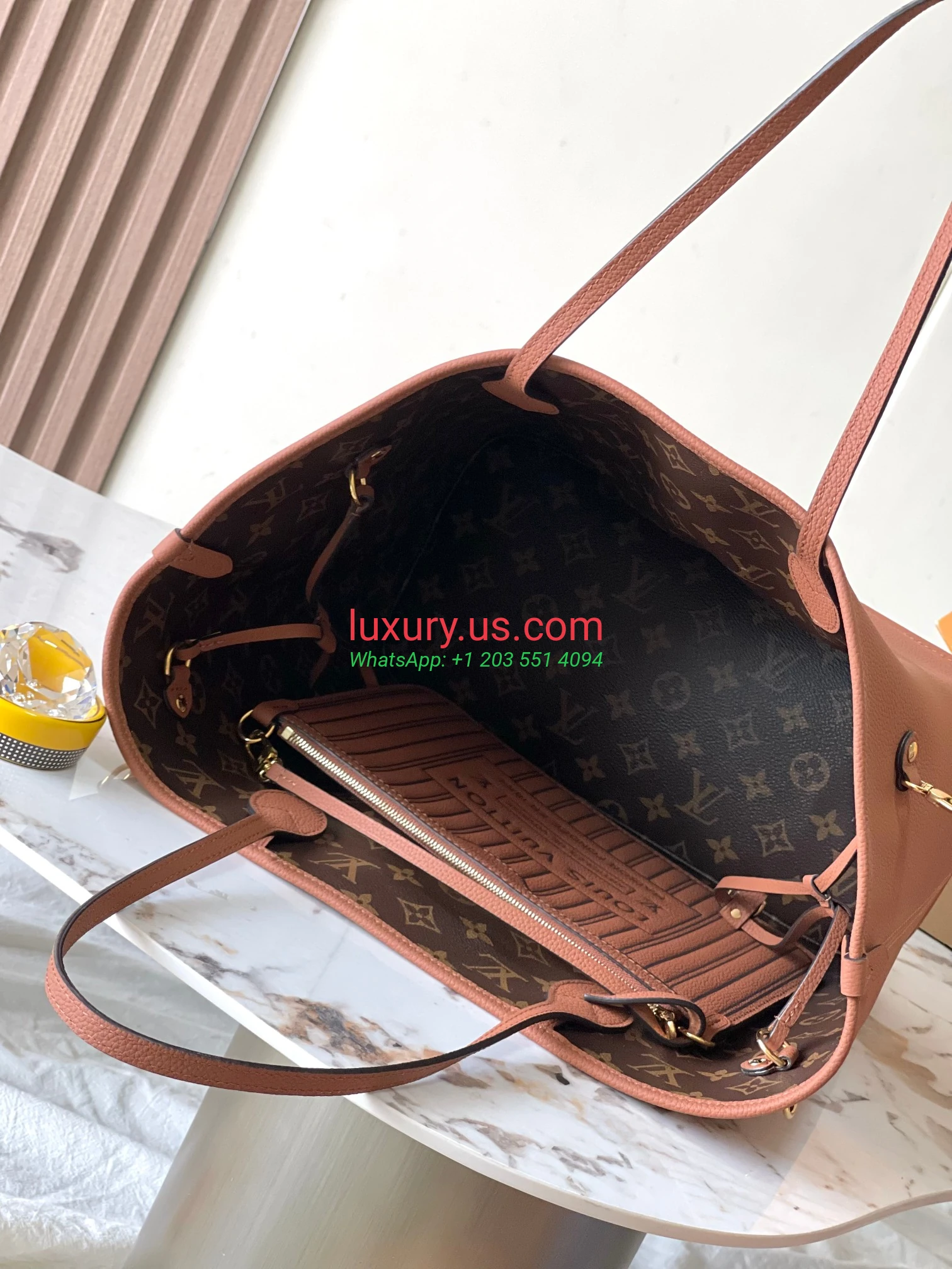 LOUISVUITTON Neverfull M12061 31x28x14 cm Brown - Replica Bag high-quality replicas, exquisite design, perfect details. LOUISVUITTON Neverfull M12061 31x28x14 cm Brown - Replica Bag high-quality replicas, exquisite design, perfect details.