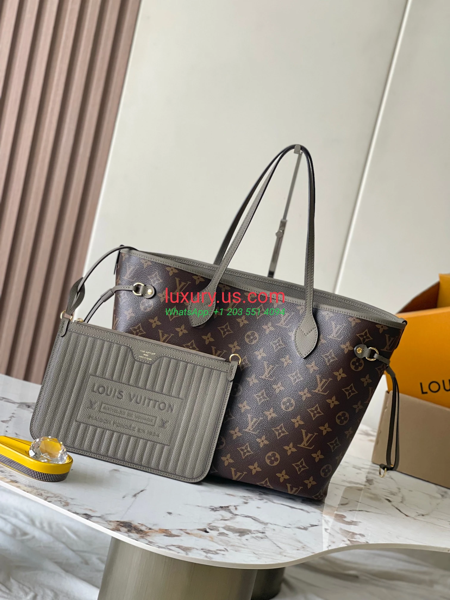LOUISVUITTON Neverfull M12063 31x28x14 cm elephant gray - Replica Bag high-quality replicas, exquisite design, perfect details. LOUISVUITTON Neverfull M12063 31x28x14 cm elephant gray - Replica Bag high-quality replicas, exquisite design, perfect details.