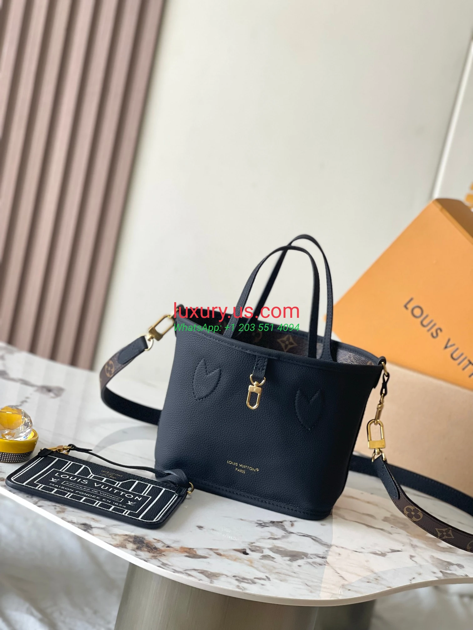 LOUISVUITTON Neverfull M12099 24x14x9 cm dynamic black - Replica Bag high-quality replicas, exquisite design, perfect details. LOUISVUITTON Neverfull M12099 24x14x9 cm dynamic black - Replica Bag high-quality replicas, exquisite design, perfect details.