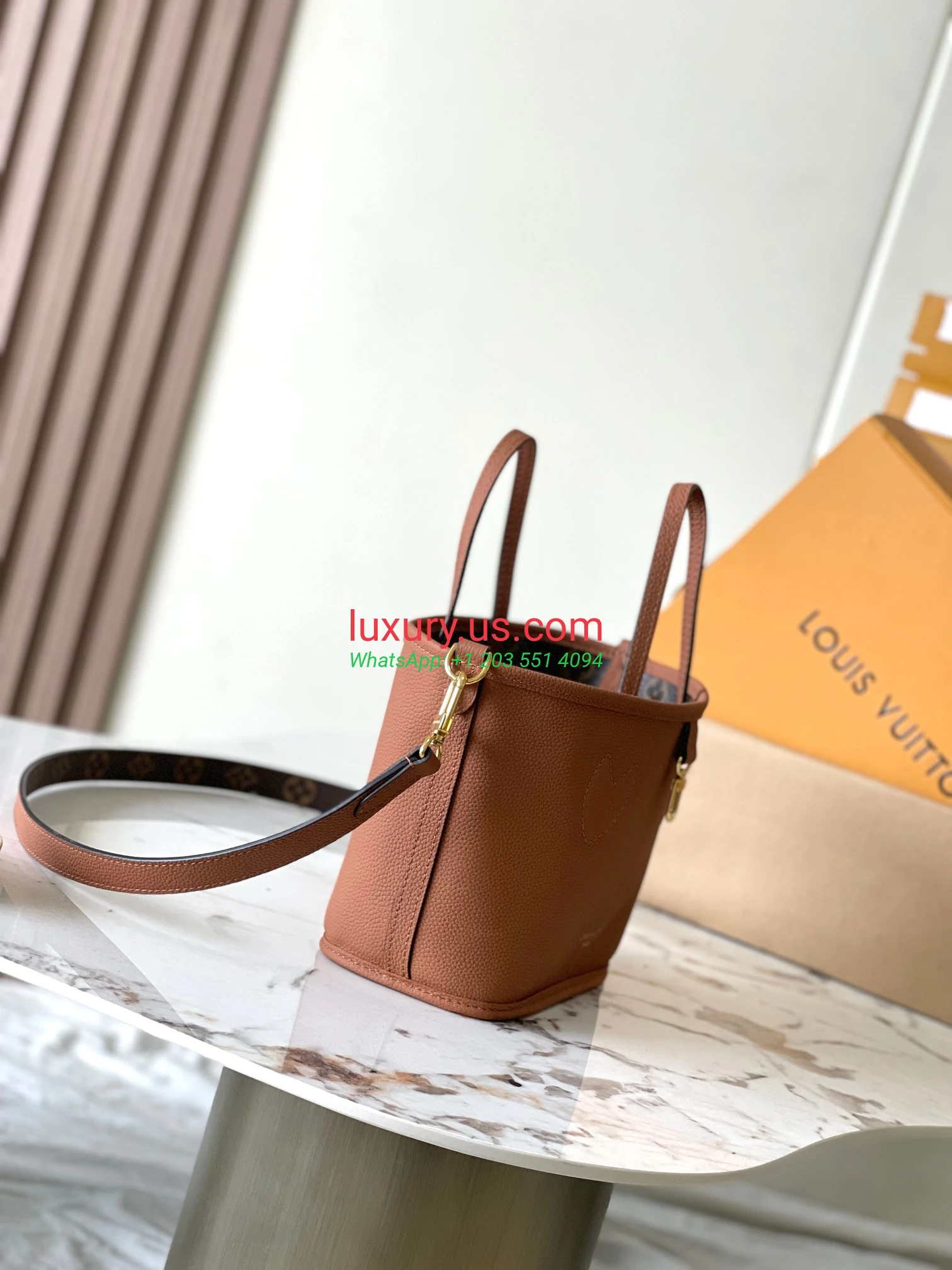 LOUISVUITTON Neverfull M12102 24x14x9 cm brown - Replica Bag high-quality replicas, exquisite design, perfect details. LOUISVUITTON Neverfull M12102 24x14x9 cm brown - Replica Bag high-quality replicas, exquisite design, perfect details.