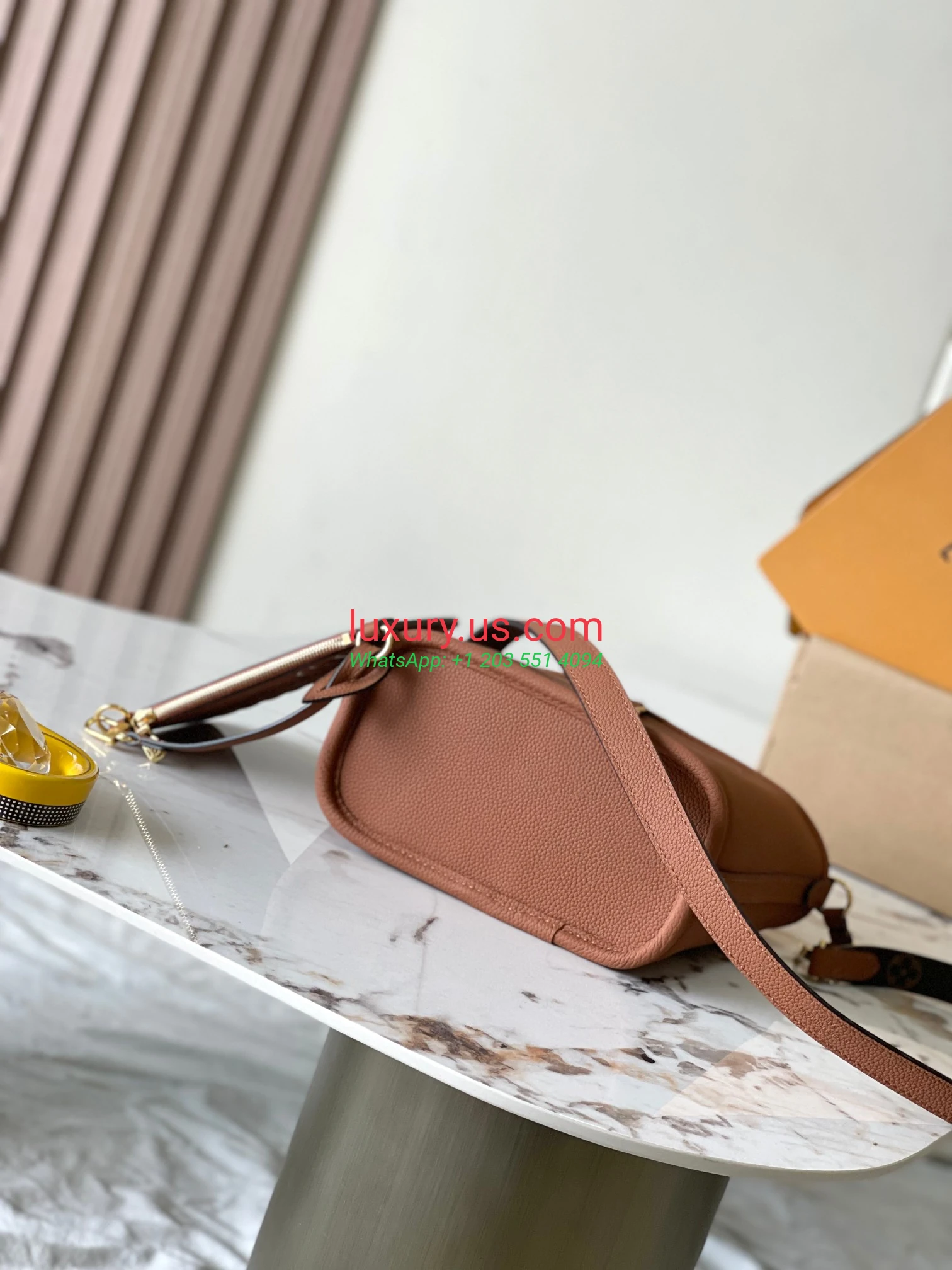 LOUISVUITTON Neverfull M12102 24x14x9 cm brown - Replica Bag high-quality replicas, exquisite design, perfect details. LOUISVUITTON Neverfull M12102 24x14x9 cm brown - Replica Bag high-quality replicas, exquisite design, perfect details.