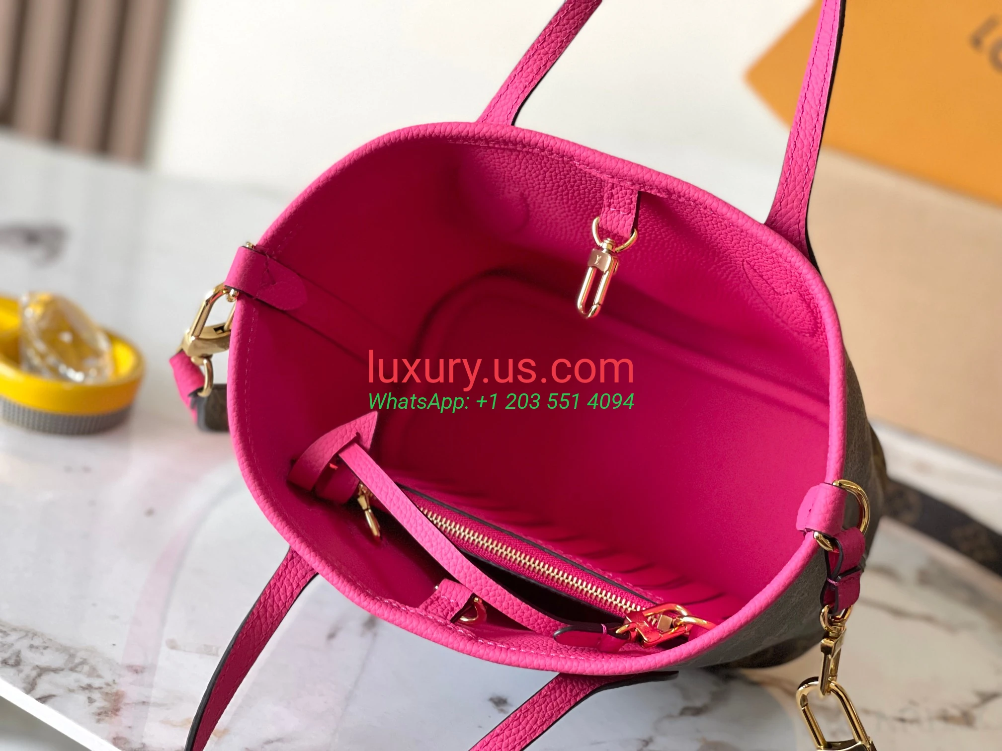 LOUISVUITTON Neverfull M12106 24x14x9 cm rose red - Replica Bag high-quality replicas, exquisite design, perfect details. LOUISVUITTON Neverfull M12106 24x14x9 cm rose red - Replica Bag high-quality replicas, exquisite design, perfect details.