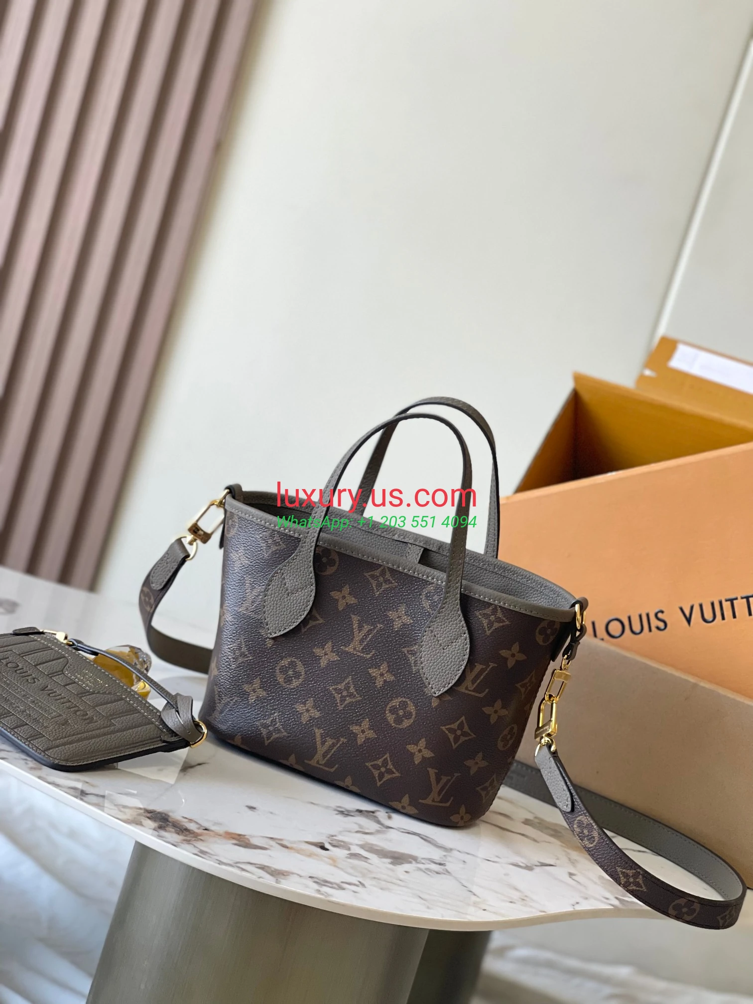 LOUISVUITTON Neverfull M12109 24x14x9 cm Elephant Gray - Replica Bag high-quality replicas, exquisite design, perfect details. LOUISVUITTON Neverfull M12109 24x14x9 cm Elephant Gray - Replica Bag high-quality replicas, exquisite design, perfect details.