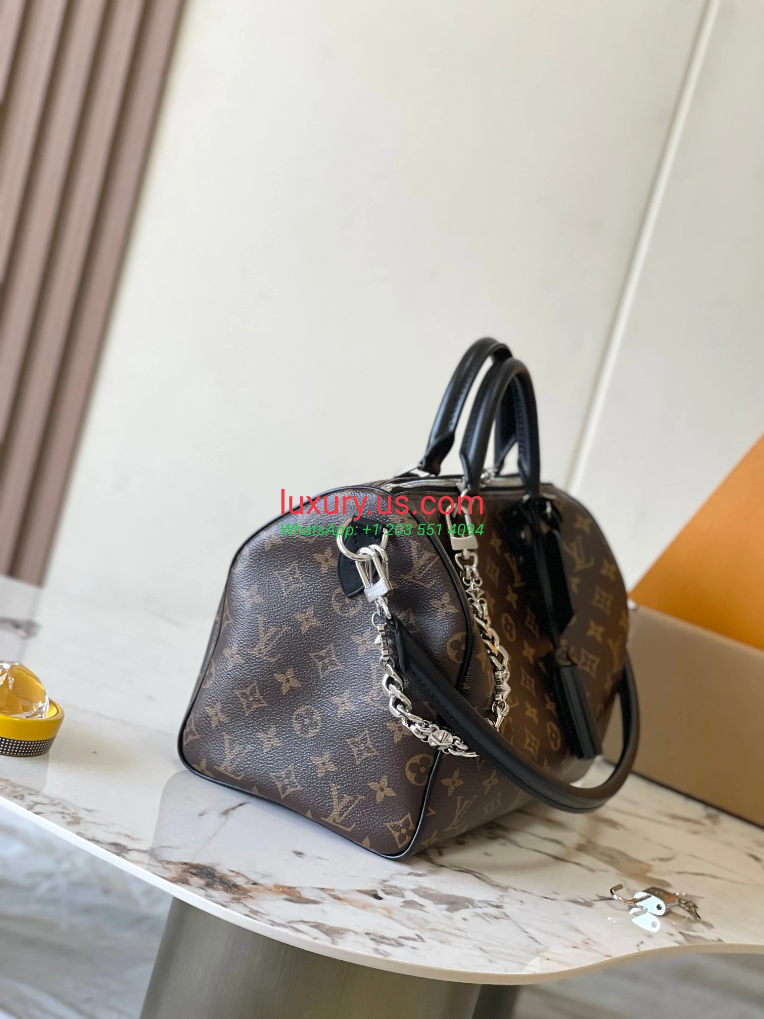 LOUISVUITTON Speedy M12243 30x21x17 cm Dark - Replica Bag high-quality replicas, exquisite design, perfect details. LOUISVUITTON Speedy M12243 30x21x17 cm Dark - Replica Bag high-quality replicas, exquisite design, perfect details.