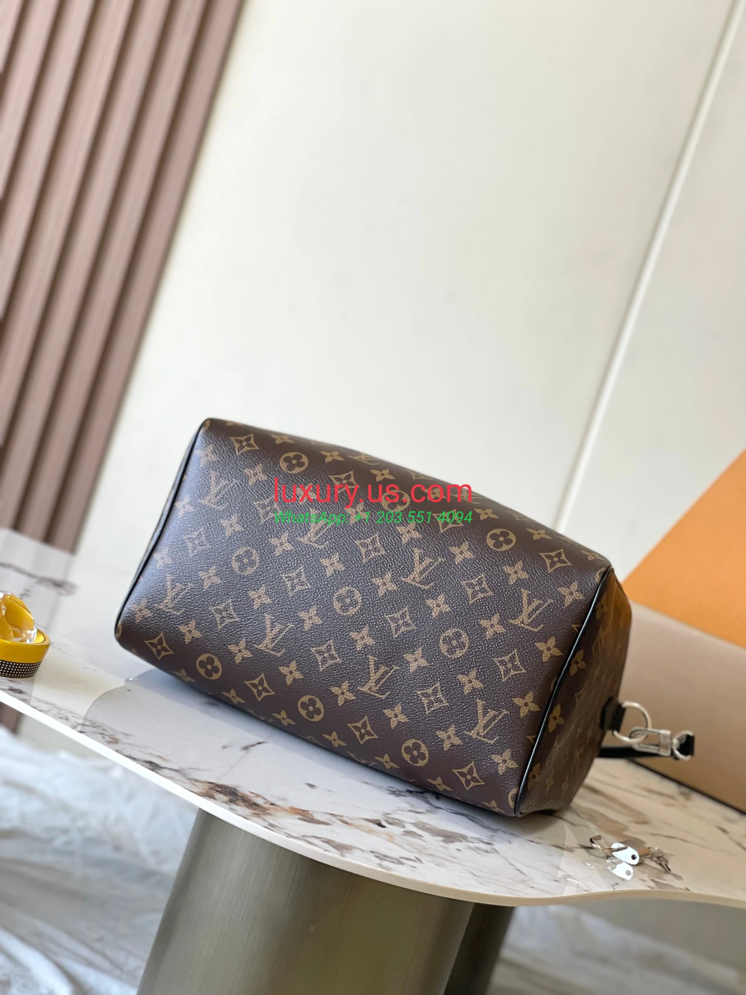 LOUISVUITTON Speedy M12243 30x21x17 cm Dark - Replica Bag high-quality replicas, exquisite design, perfect details. LOUISVUITTON Speedy M12243 30x21x17 cm Dark - Replica Bag high-quality replicas, exquisite design, perfect details.