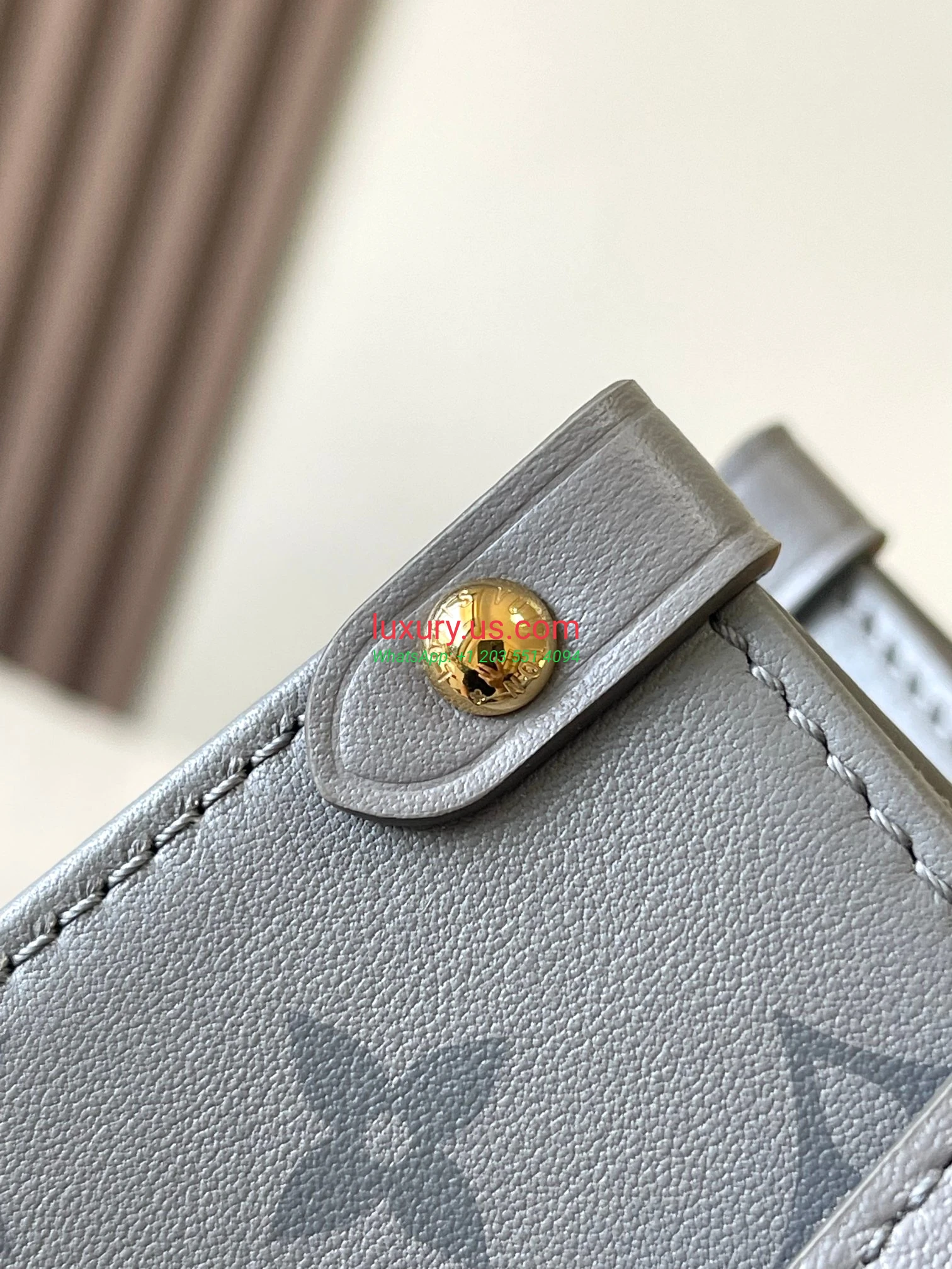 LOUISVUITTON OnTheGo M12465 25x19x11.5 cm Gray - Replica Bag high-quality replicas, exquisite design, perfect details. LOUISVUITTON OnTheGo M12465 25x19x11.5 cm Gray - Replica Bag high-quality replicas, exquisite design, perfect details.
