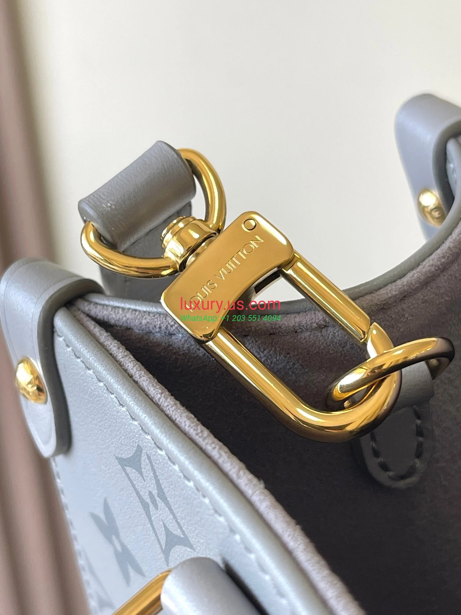 LOUISVUITTON OnTheGo M12465 25x19x11.5 cm Gray - Replica Bag high-quality replicas, exquisite design, perfect details. LOUISVUITTON OnTheGo M12465 25x19x11.5 cm Gray - Replica Bag high-quality replicas, exquisite design, perfect details.