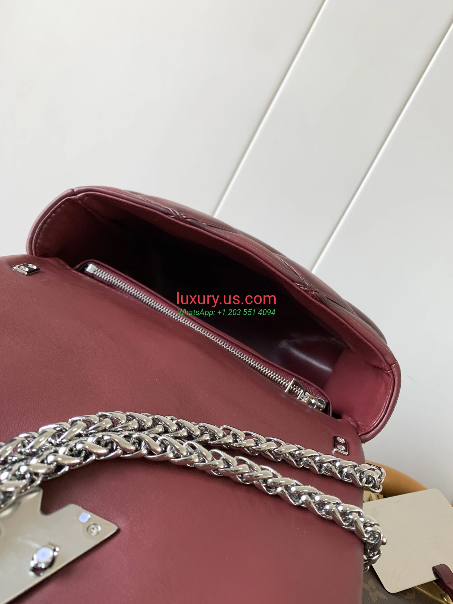 Louis Vuitton Twist M12567 23x16x10 cm - Replica Bag high-quality replicas, exquisite design, perfect details. Louis Vuitton Twist M12567 23x16x10 cm - Replica Bag high-quality replicas, exquisite design, perfect details.