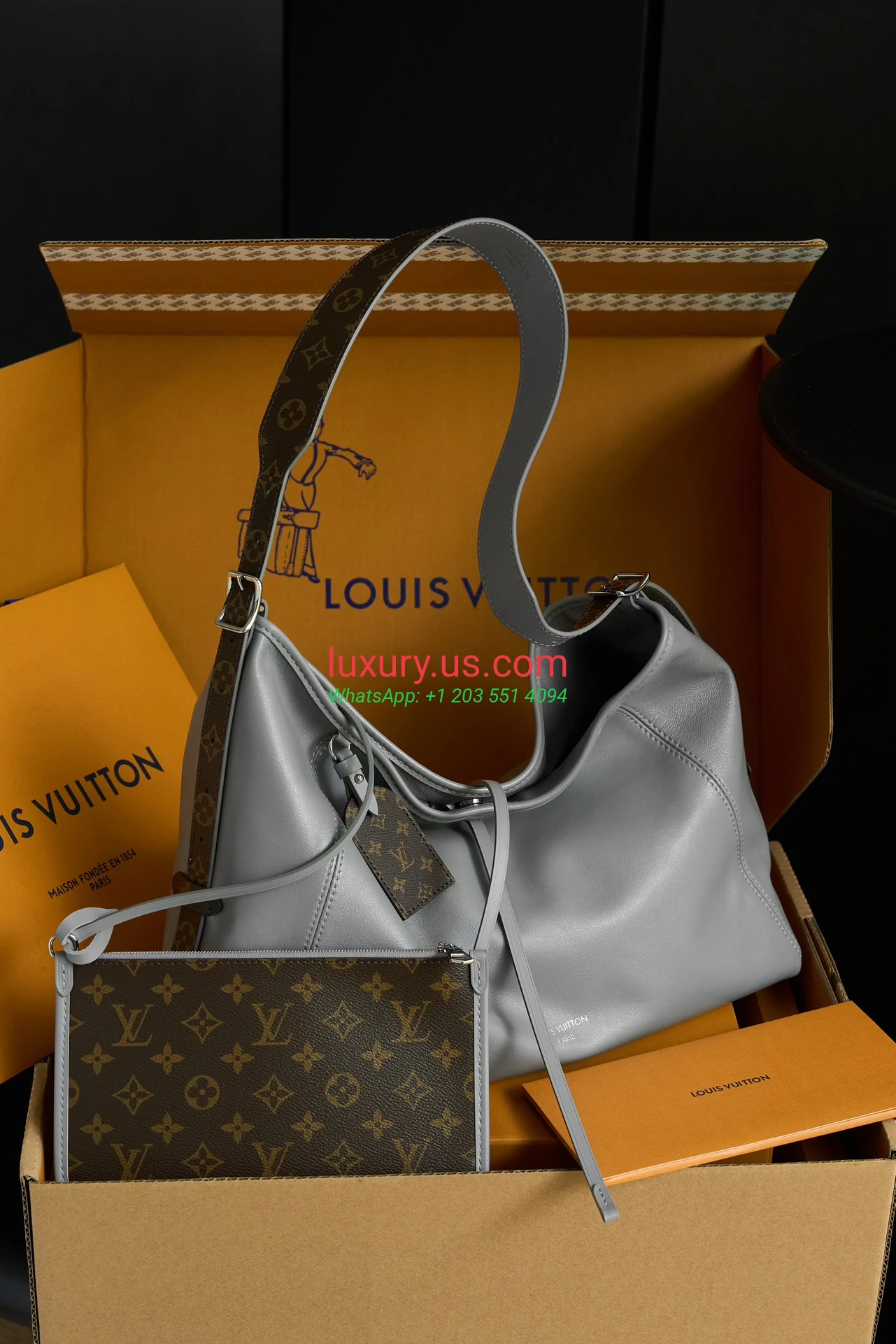 LOUISVUITTON CarryAll M12583 39 cm Dark - Replica Bag high-quality replicas, exquisite design, perfect details. LOUISVUITTON CarryAll M12583 39 cm Dark - Replica Bag high-quality replicas, exquisite design, perfect details.