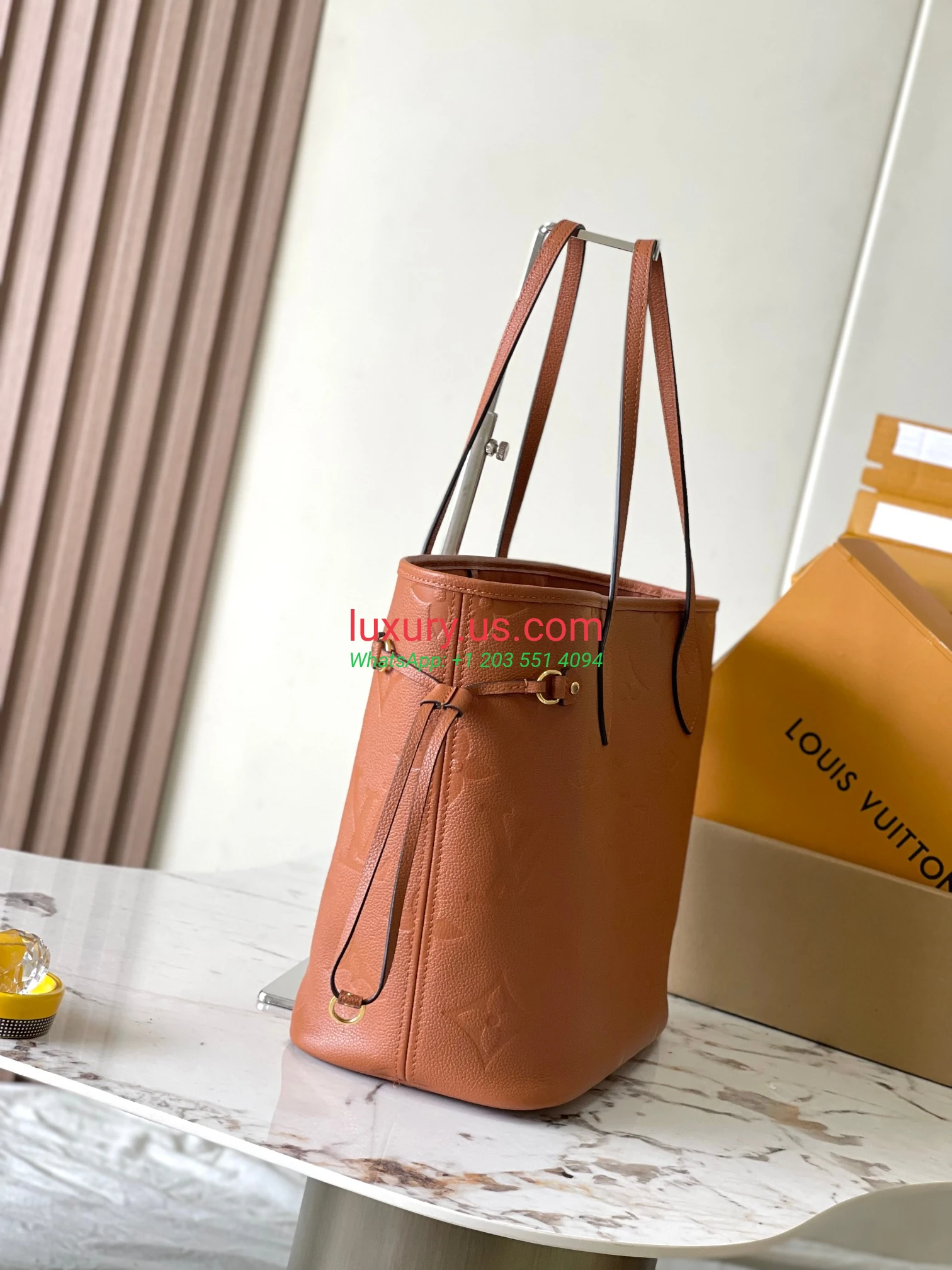LOUISVUITTON Neverfull M12605 31x28x14 cm Caramel - Replica Bag high-quality replicas, exquisite design, perfect details. LOUISVUITTON Neverfull M12605 31x28x14 cm Caramel - Replica Bag high-quality replicas, exquisite design, perfect details.