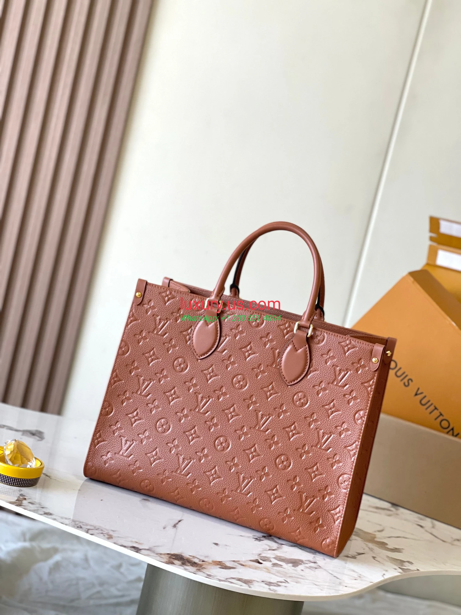 LOUISVUITTON OnTheGo M12775 35x27x14 cm Caramel - Replica Bag high-quality replicas, exquisite design, perfect details. LOUISVUITTON OnTheGo M12775 35x27x14 cm Caramel - Replica Bag high-quality replicas, exquisite design, perfect details.