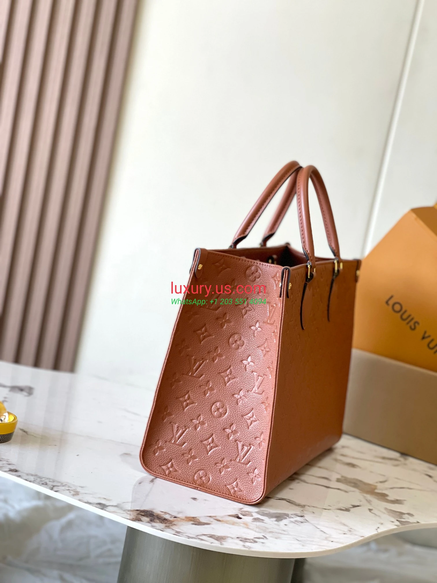 LOUISVUITTON OnTheGo M12775 35x27x14 cm Caramel - Replica Bag high-quality replicas, exquisite design, perfect details. LOUISVUITTON OnTheGo M12775 35x27x14 cm Caramel - Replica Bag high-quality replicas, exquisite design, perfect details.