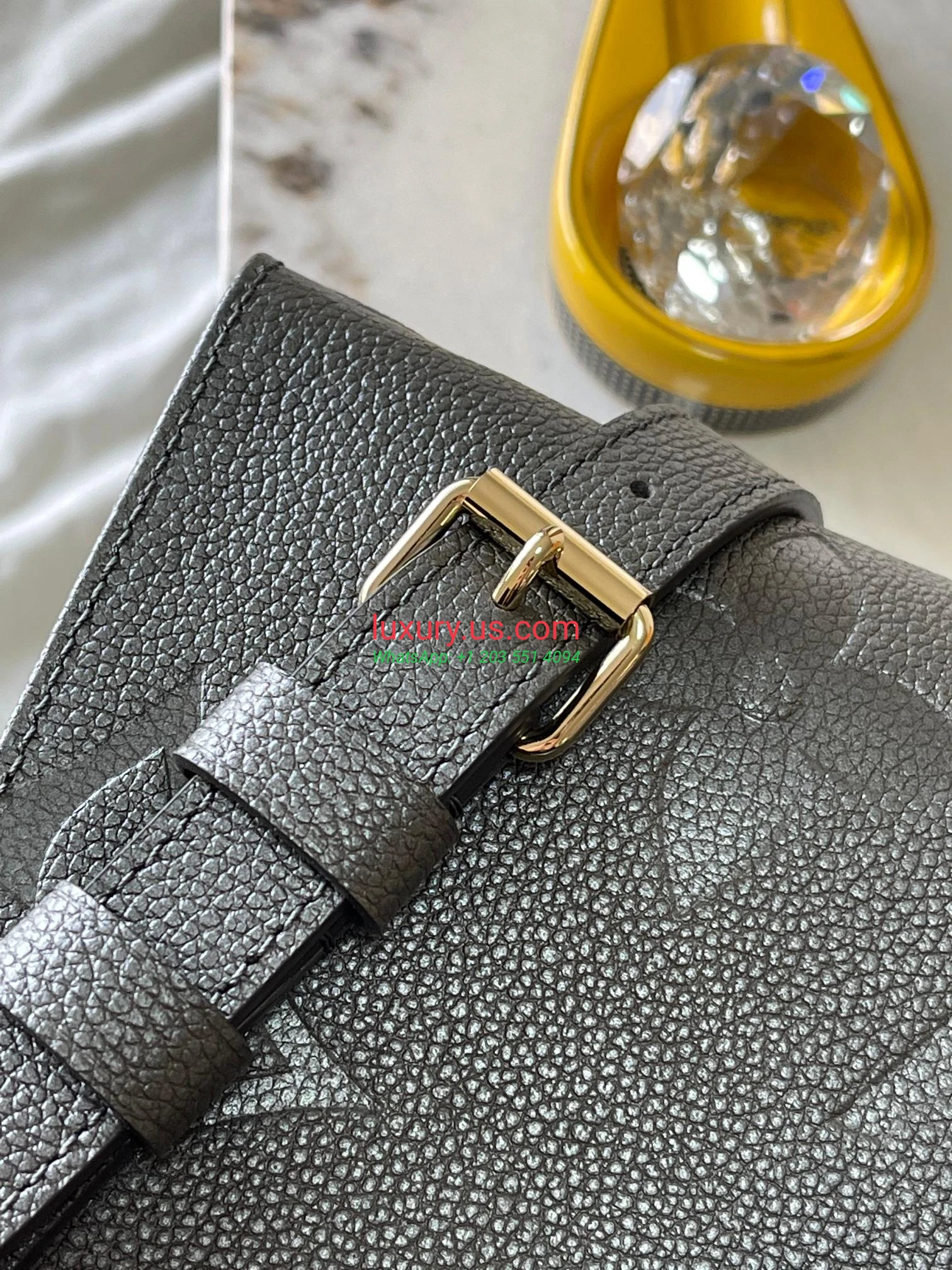 LOUISVUITTON OnTheGo M12886 25x19x11.5 cm Iron Gray - Replica Bag high-quality replicas, exquisite design, perfect details. LOUISVUITTON OnTheGo M12886 25x19x11.5 cm Iron Gray - Replica Bag high-quality replicas, exquisite design, perfect details.