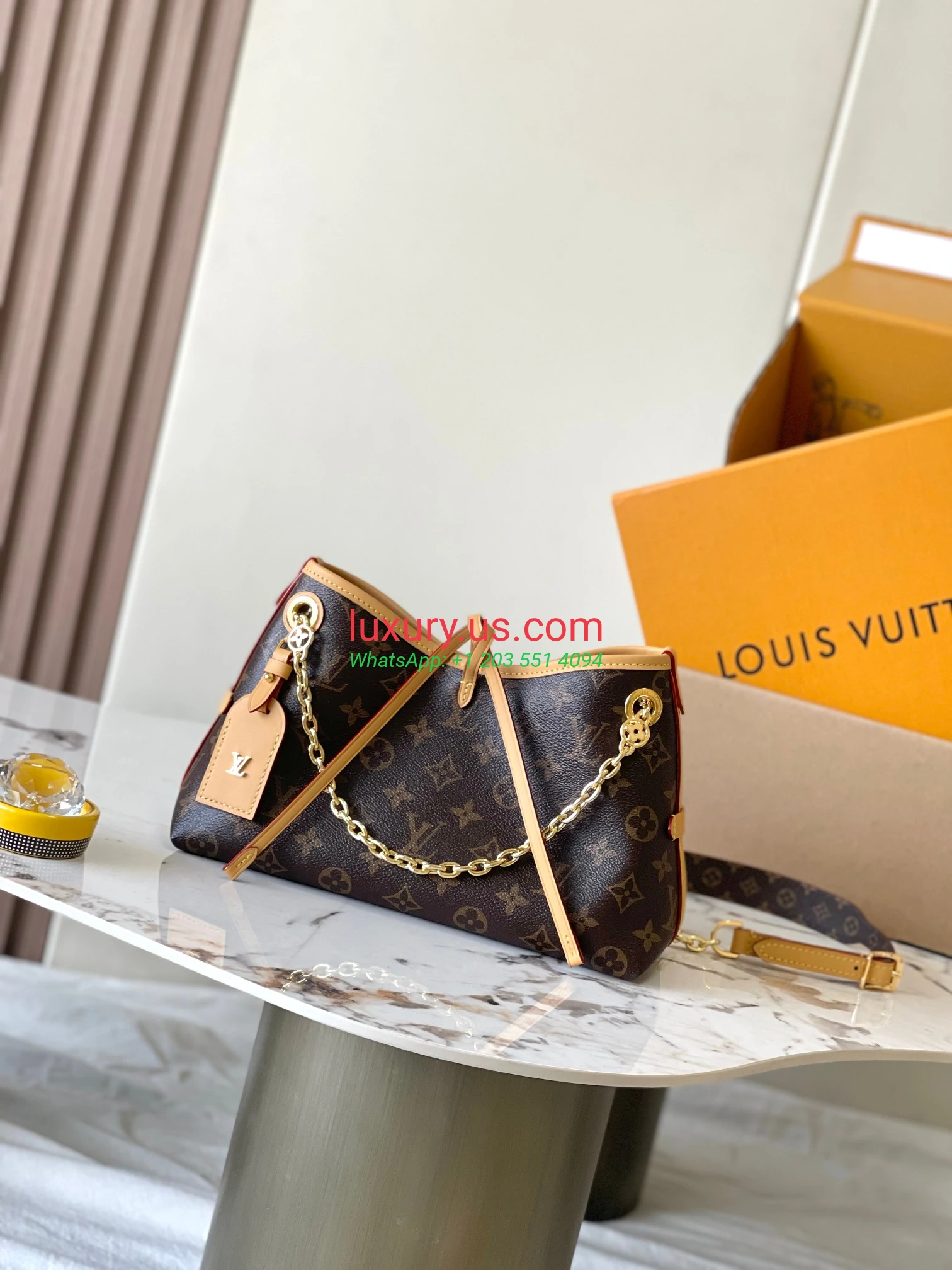 LOUISVUITTON CarryAll M13014 17x10x26 cm - Replica Bag high-quality replicas, exquisite design, perfect details. LOUISVUITTON CarryAll M13014 17x10x26 cm - Replica Bag high-quality replicas, exquisite design, perfect details.