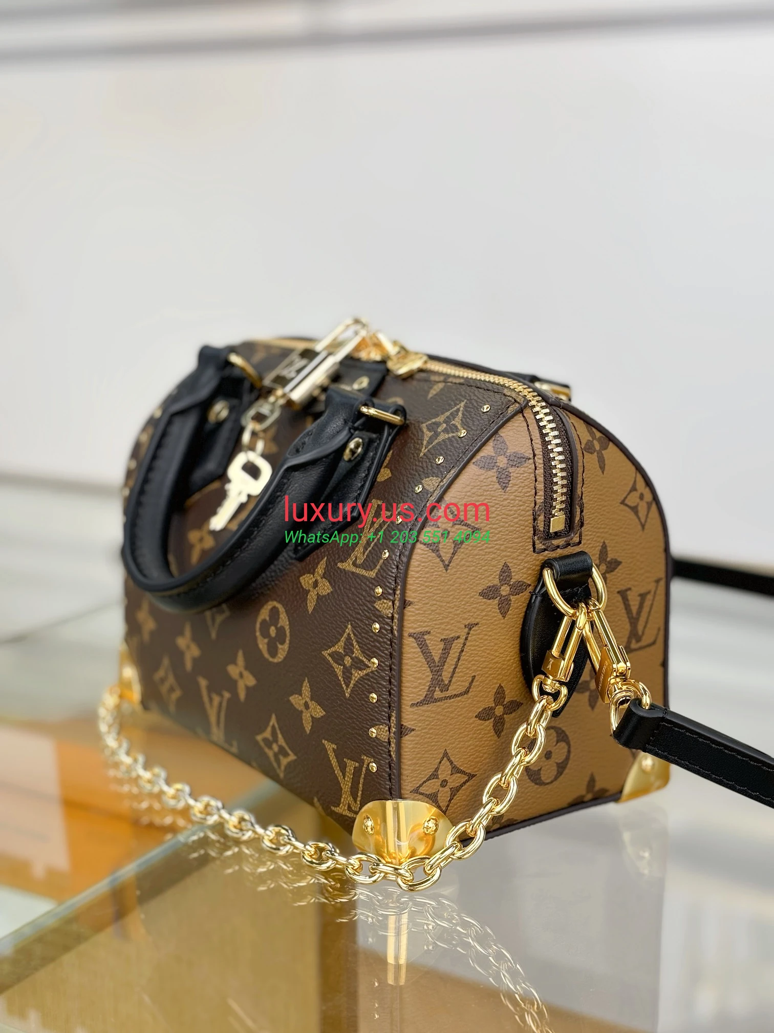 LOUISVUITTON Speedy M13146 20.5x13.5x11 cm - Replica Bag high-quality replicas, exquisite design, perfect details. LOUISVUITTON Speedy M13146 20.5x13.5x11 cm - Replica Bag high-quality replicas, exquisite design, perfect details.