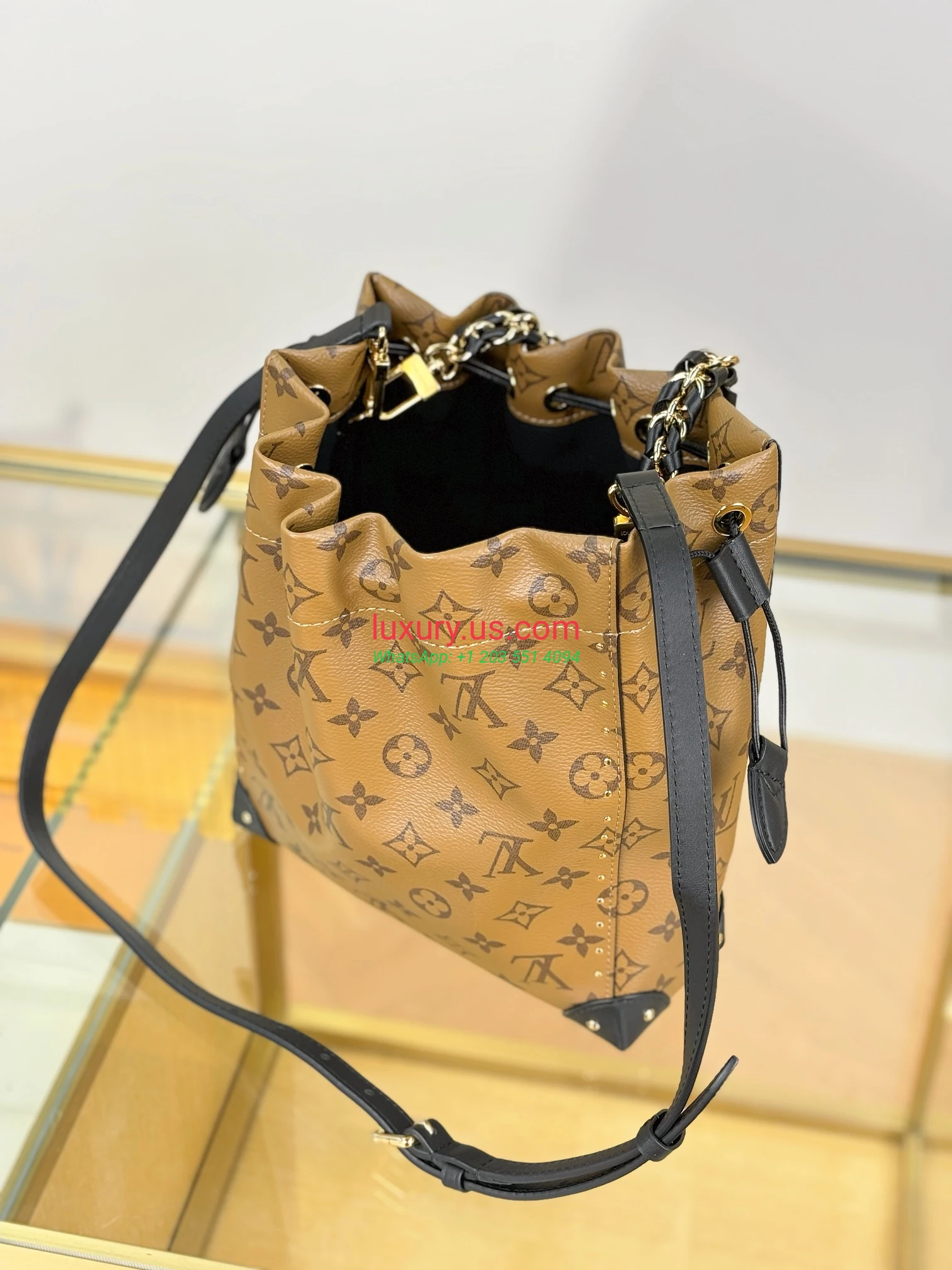 LOUISVUITTON Noé M13324 M 27x23x8 cm Yellow Flower - Replica Bag high-quality replicas, exquisite design, perfect details. LOUISVUITTON Noé M13324 M 27x23x8 cm Yellow Flower - Replica Bag high-quality replicas, exquisite design, perfect details.