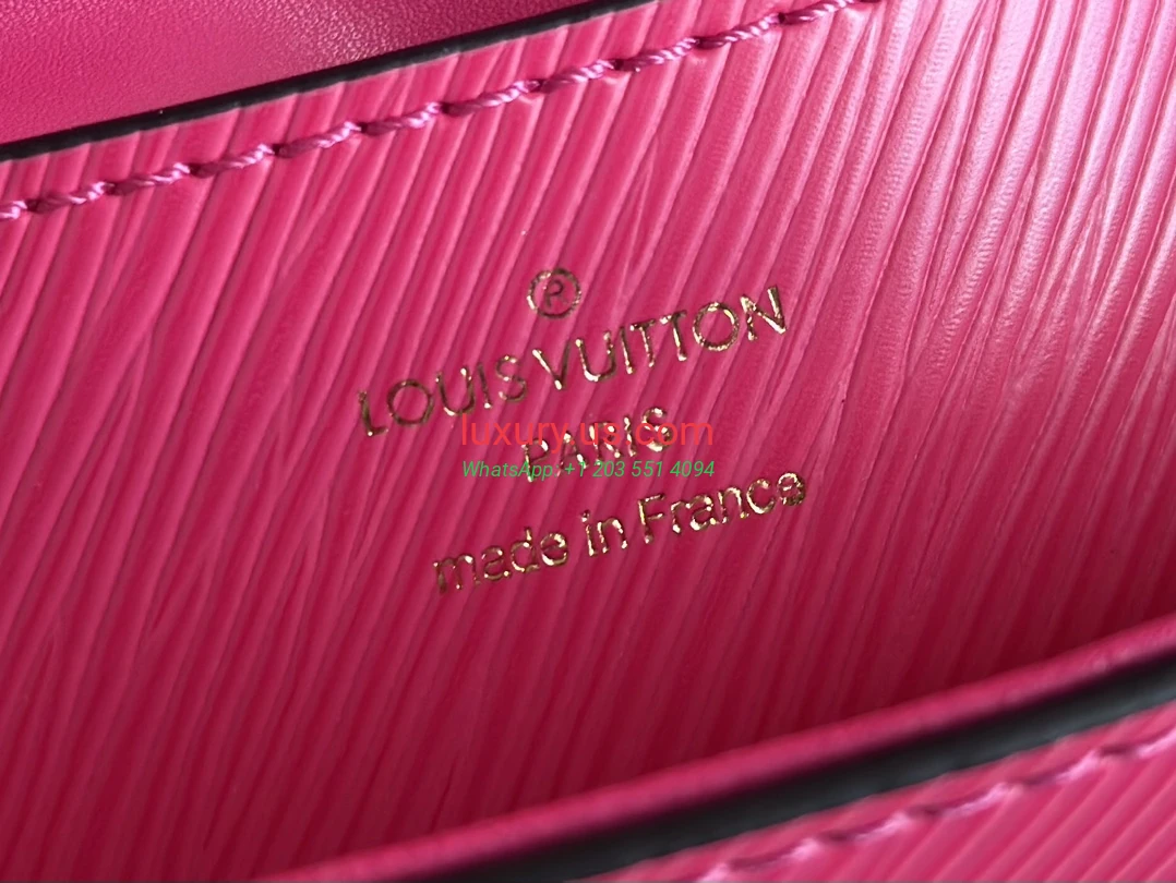 Louis Vuitton Twist M20680 19x15x9 cm Rose Red - Replica Bag high-quality replicas, exquisite design, perfect details. Louis Vuitton Twist M20680 19x15x9 cm Rose Red - Replica Bag high-quality replicas, exquisite design, perfect details.