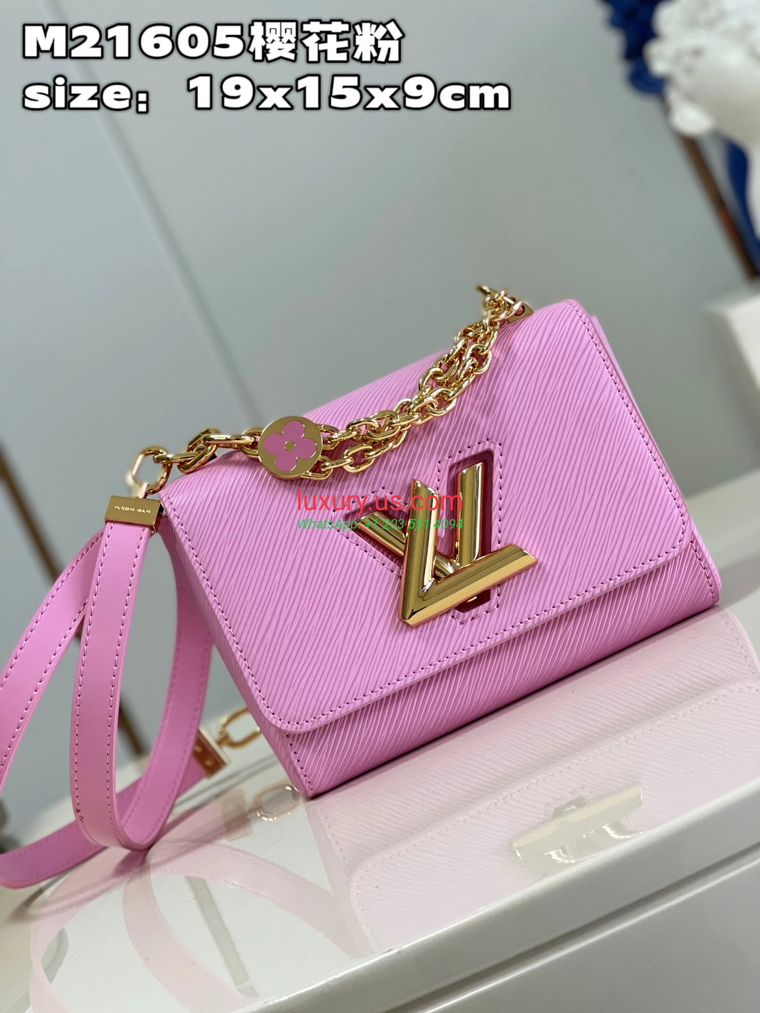 Louis Vuitton Twist M21605 Pink 19x15x9cm Sakura Pink - Replica Bag high-quality replicas, exquisite design, perfect details. Louis Vuitton Twist M21605 Pink 19x15x9cm Sakura Pink - Replica Bag high-quality replicas, exquisite design, perfect details.