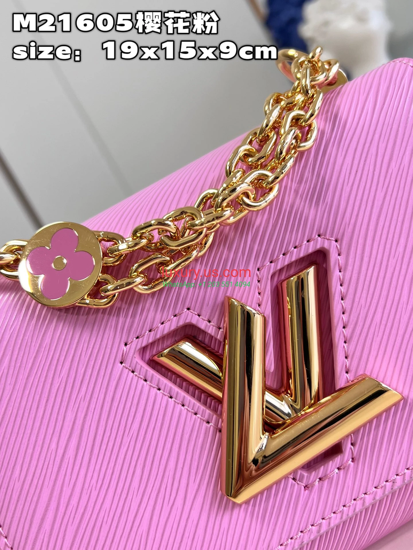 Louis Vuitton Twist M21605 Pink 19x15x9cm Sakura Pink - Replica Bag high-quality replicas, exquisite design, perfect details. Louis Vuitton Twist M21605 Pink 19x15x9cm Sakura Pink - Replica Bag high-quality replicas, exquisite design, perfect details.