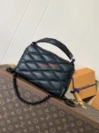 M22891-FullBlack_20250312_130741_646385_1