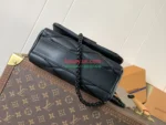 M22891-FullBlack_20250312_130741_646385_1