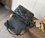 M22891-FullBlack_20250312_130741_646385_1