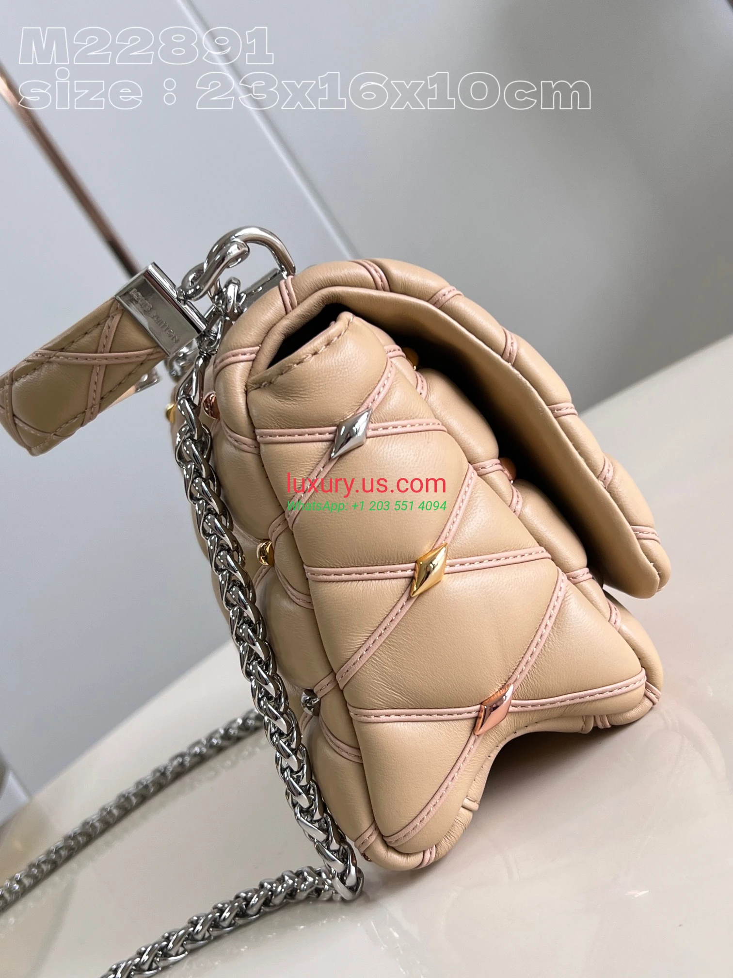 Louis Vuitton Twist M22891 23x16x10 cm Beige - Replica Bag high-quality replicas, exquisite design, perfect details. Louis Vuitton Twist M22891 23x16x10 cm Beige - Replica Bag high-quality replicas, exquisite design, perfect details.