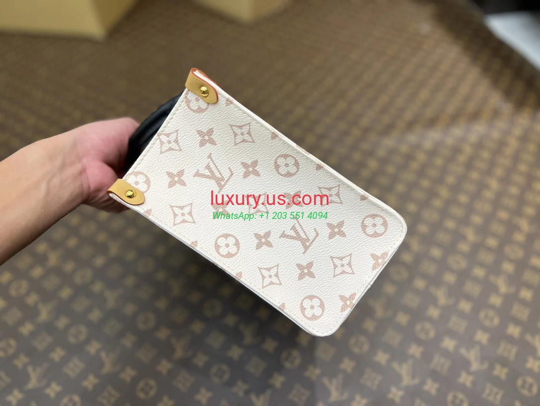 LOUISVUITTON OnTheGo M24533 25x19x11.5cm White Floral - Replica Bag high-quality replicas, exquisite design, perfect details. LOUISVUITTON OnTheGo M24533 25x19x11.5cm White Floral - Replica Bag high-quality replicas, exquisite design, perfect details.