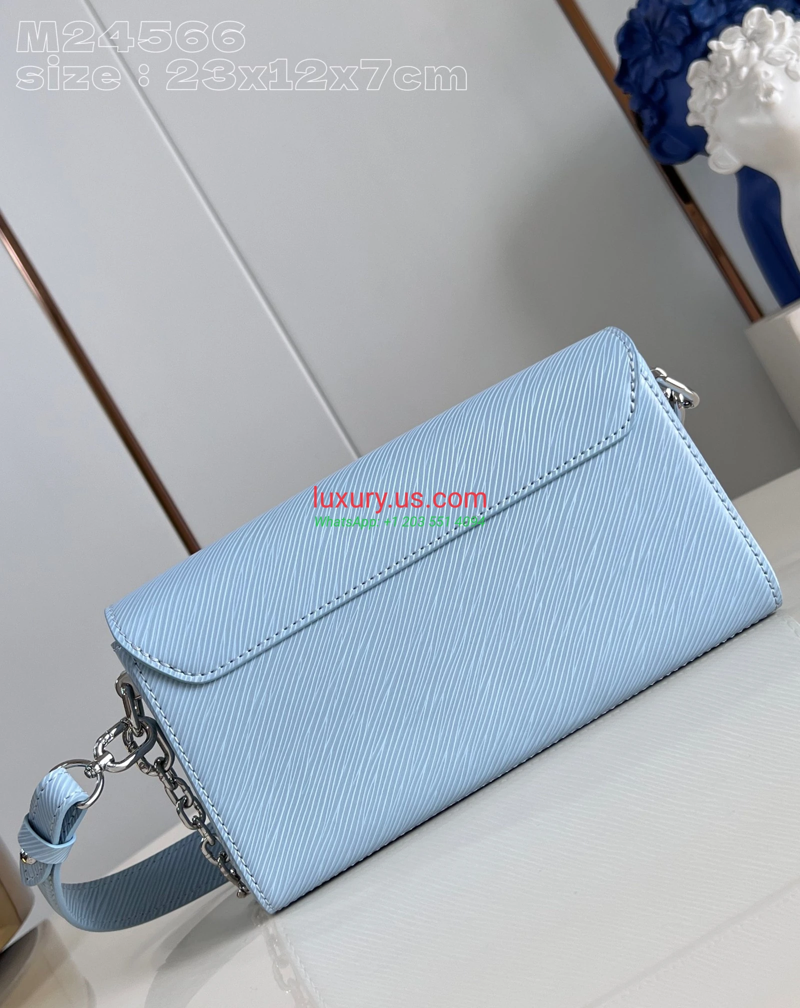 Louis Vuitton Twist M24566 23.5x12x7 cm Sky Blue - Replica Bag high-quality replicas, exquisite design, perfect details. Louis Vuitton Twist M24566 23.5x12x7 cm Sky Blue - Replica Bag high-quality replicas, exquisite design, perfect details.