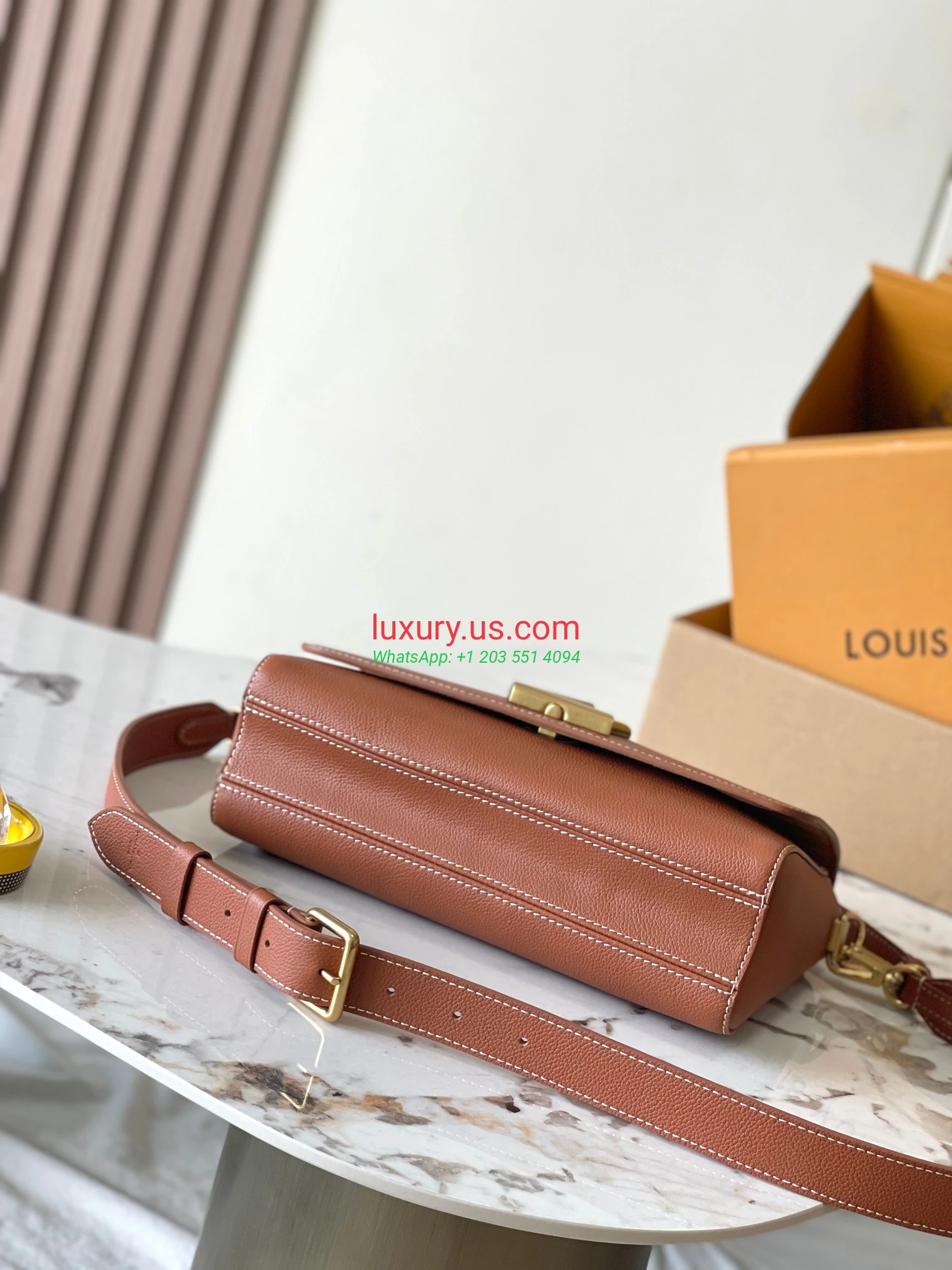 LOUISVUITTON Twist M24640 27x19x9 cm Caramel - Replica Bag high-quality replicas, exquisite design, perfect details. LOUISVUITTON Twist M24640 27x19x9 cm Caramel - Replica Bag high-quality replicas, exquisite design, perfect details.