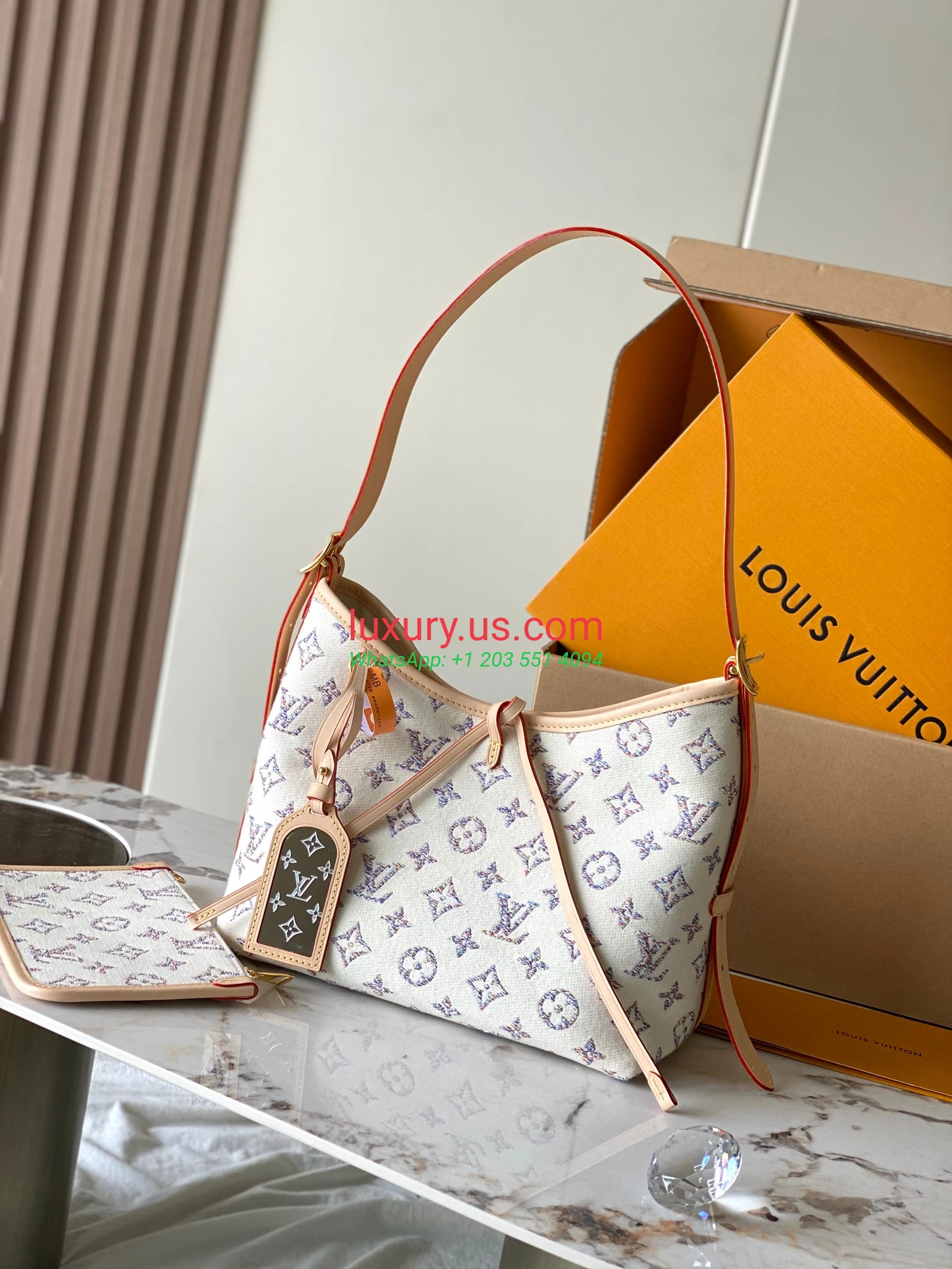 LOUISVUITTON CarryAll M24707 29x24x12 cm - Replica Bag high-quality replicas, exquisite design, perfect details. LOUISVUITTON CarryAll M24707 29x24x12 cm - Replica Bag high-quality replicas, exquisite design, perfect details.