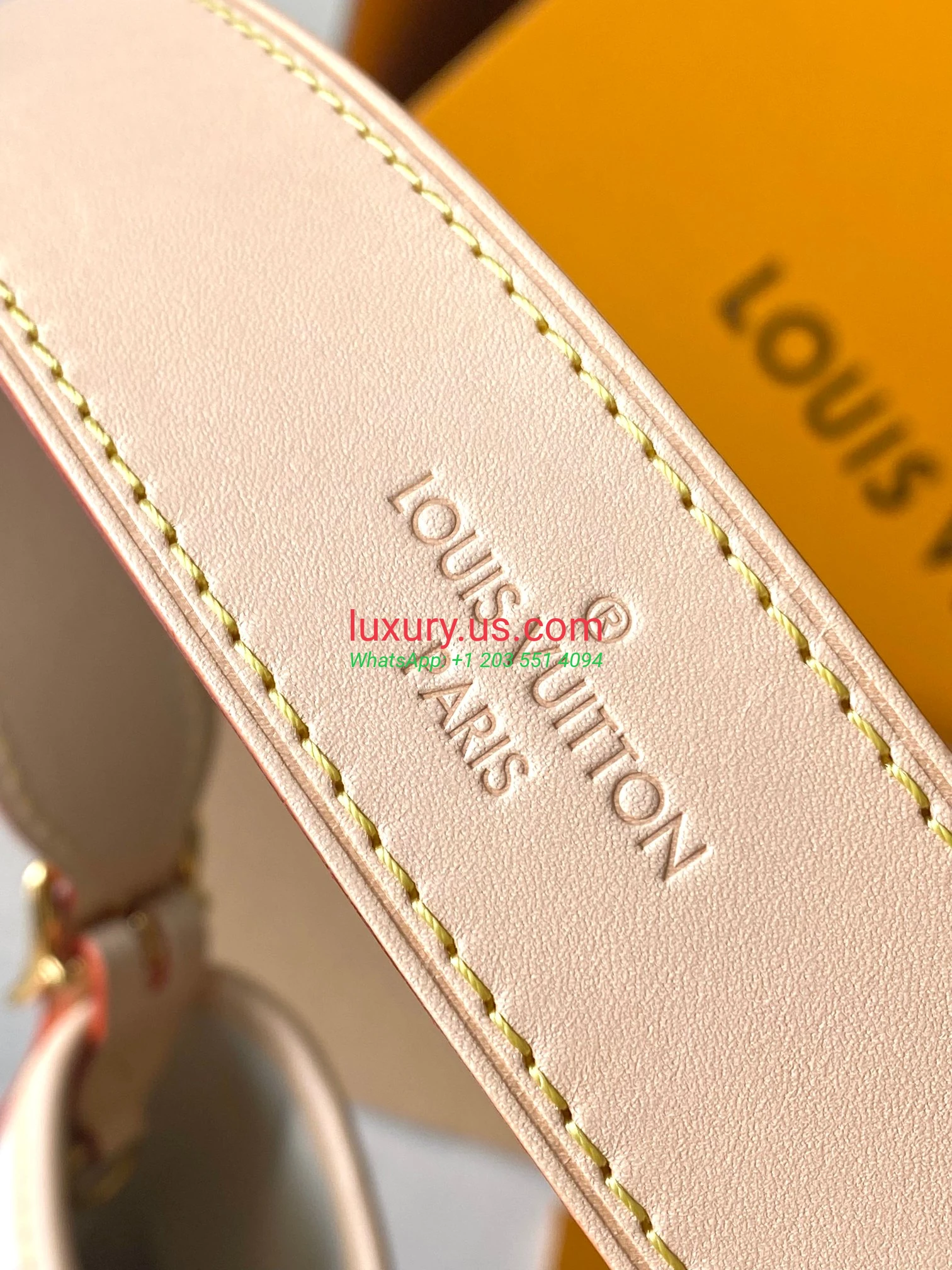 LOUISVUITTON CarryAll M24707 29x24x12 cm - Replica Bag high-quality replicas, exquisite design, perfect details. LOUISVUITTON CarryAll M24707 29x24x12 cm - Replica Bag high-quality replicas, exquisite design, perfect details.