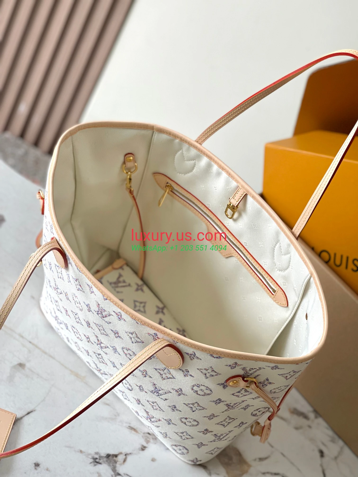 LOUISVUITTON Neverfull M24905 31x28x14 cm - Replica Bag high-quality replicas, exquisite design, perfect details. LOUISVUITTON Neverfull M24905 31x28x14 cm - Replica Bag high-quality replicas, exquisite design, perfect details.