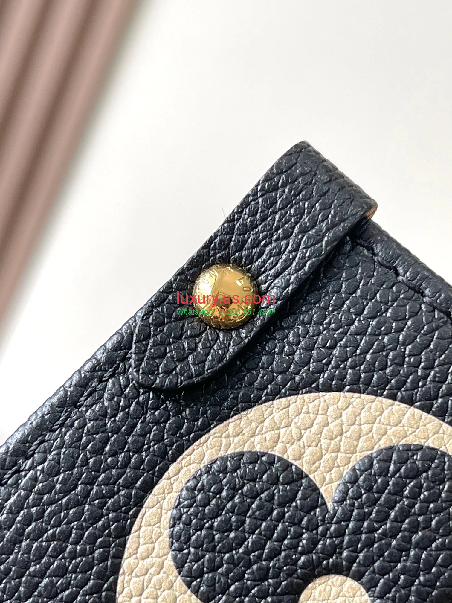 LOUISVUITTON OnTheGo M45495 35x27x14 cm Black - Replica Bag high-quality replicas, exquisite design, perfect details. LOUISVUITTON OnTheGo M45495 35x27x14 cm Black - Replica Bag high-quality replicas, exquisite design, perfect details.