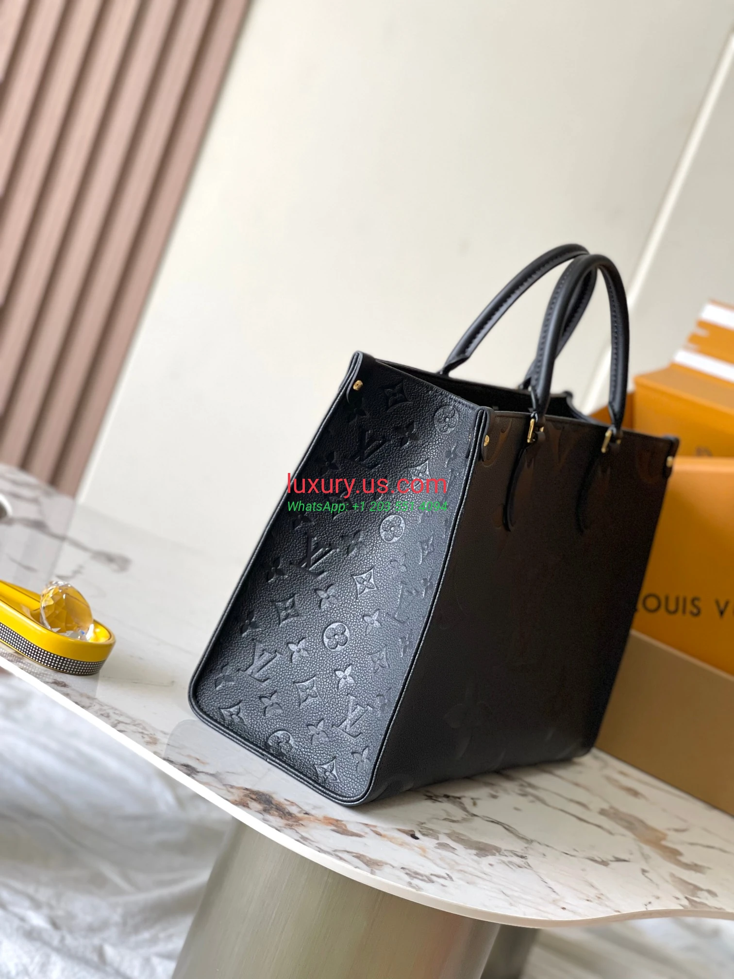 LOUISVUITTON OnTheGo M45595 35x27x14 cm Black - Replica Bag high-quality replicas, exquisite design, perfect details. LOUISVUITTON OnTheGo M45595 35x27x14 cm Black - Replica Bag high-quality replicas, exquisite design, perfect details.